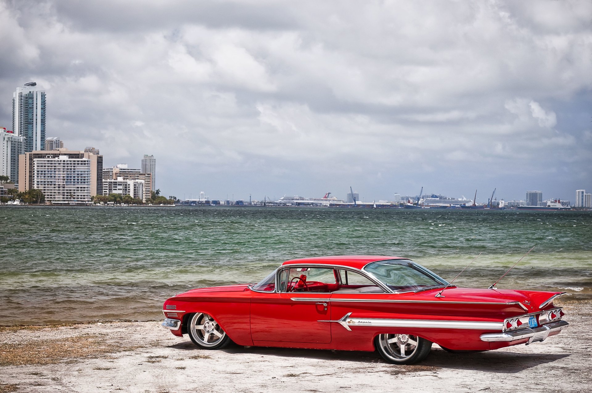 Chevrolet Impala Wagon Wallpapers