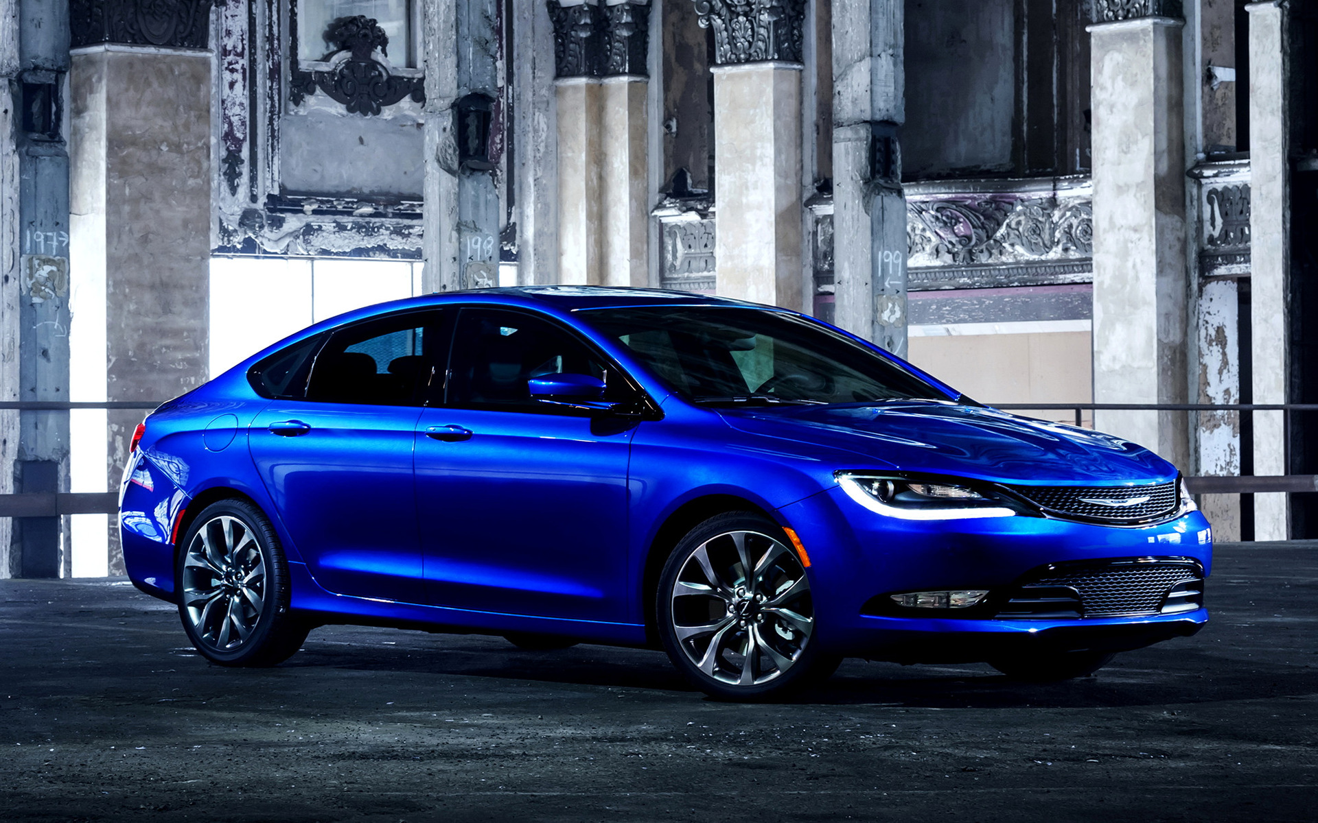 Chrysler 200 Wallpapers