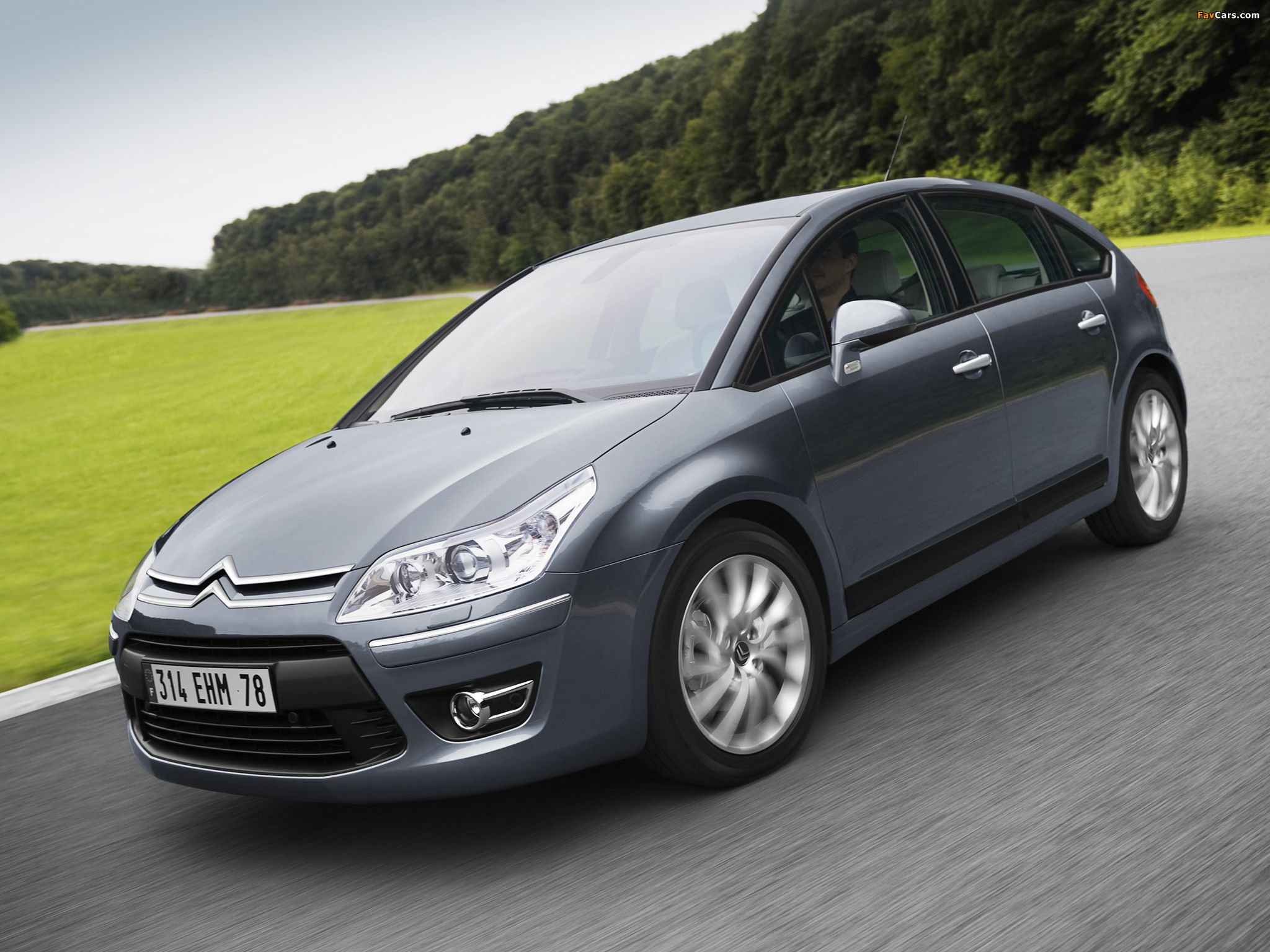 Citroen C4 L Wallpapers