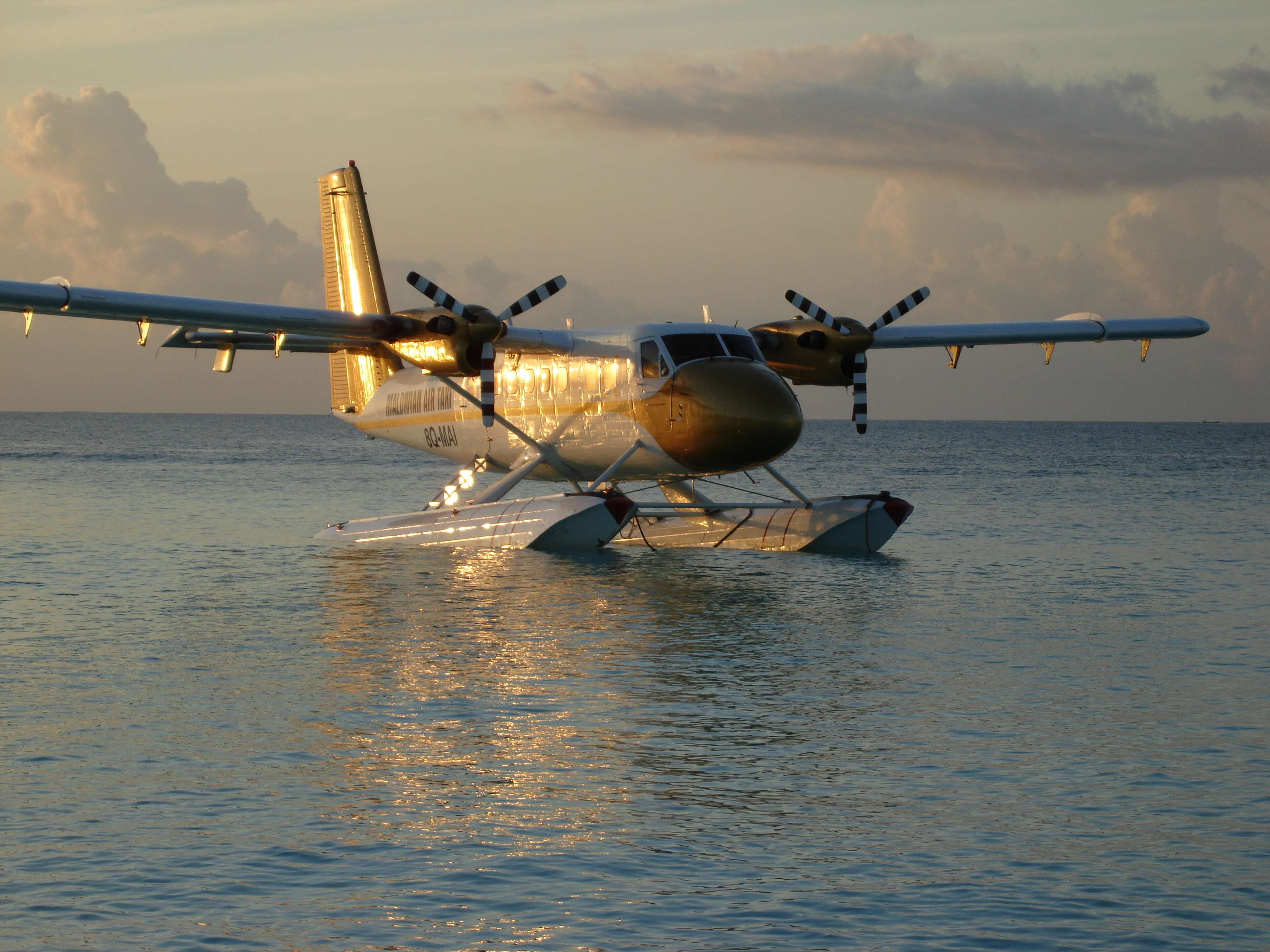 De Havilland Canada Dhc-6 Twin Otter Wallpapers