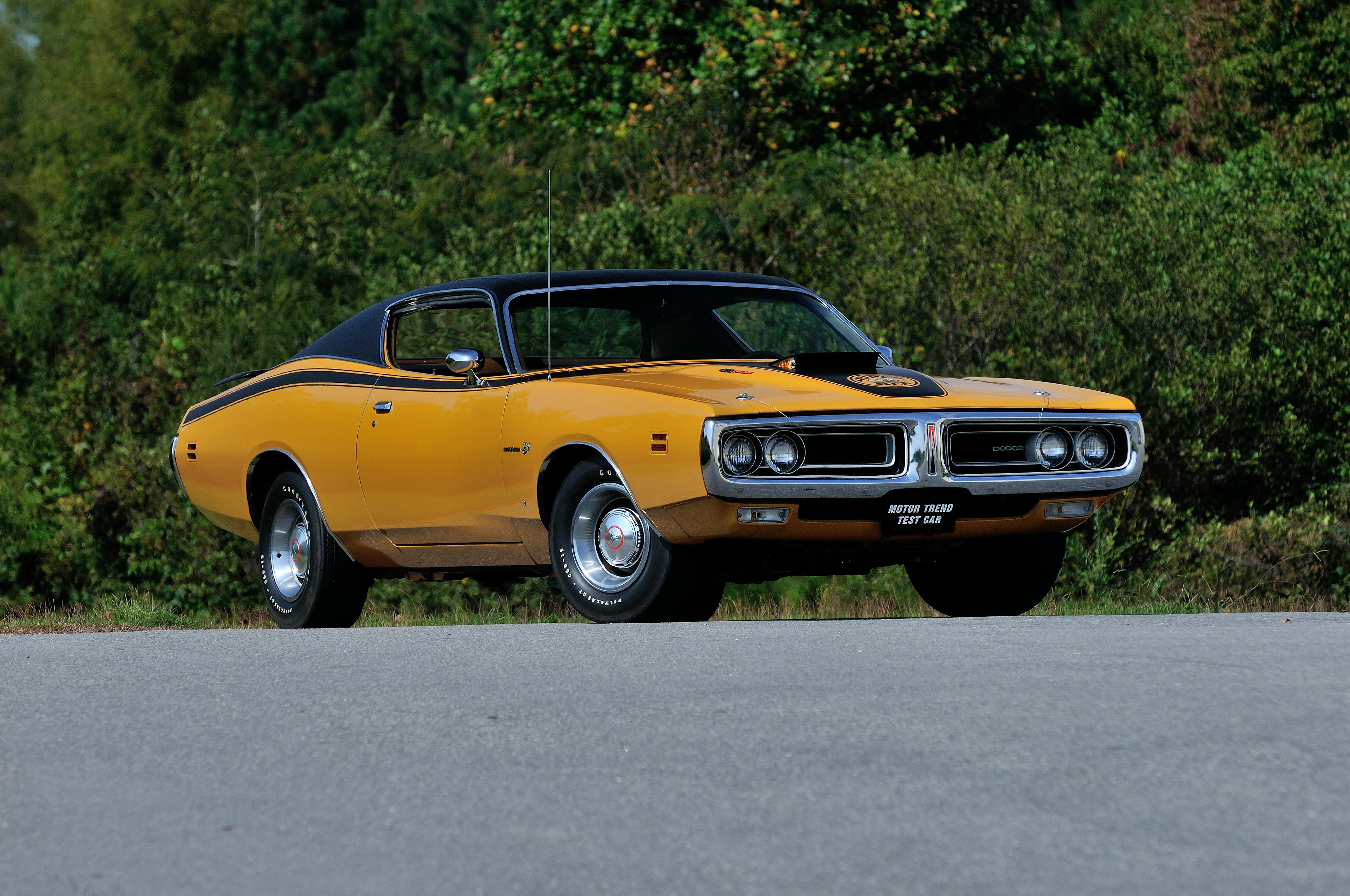 Dodge Charger Super Bee Wallpapers