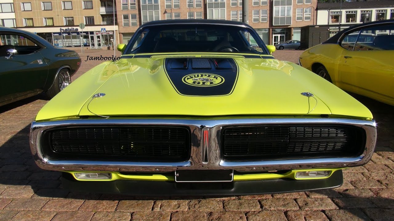 Dodge Charger Super Bee Wallpapers