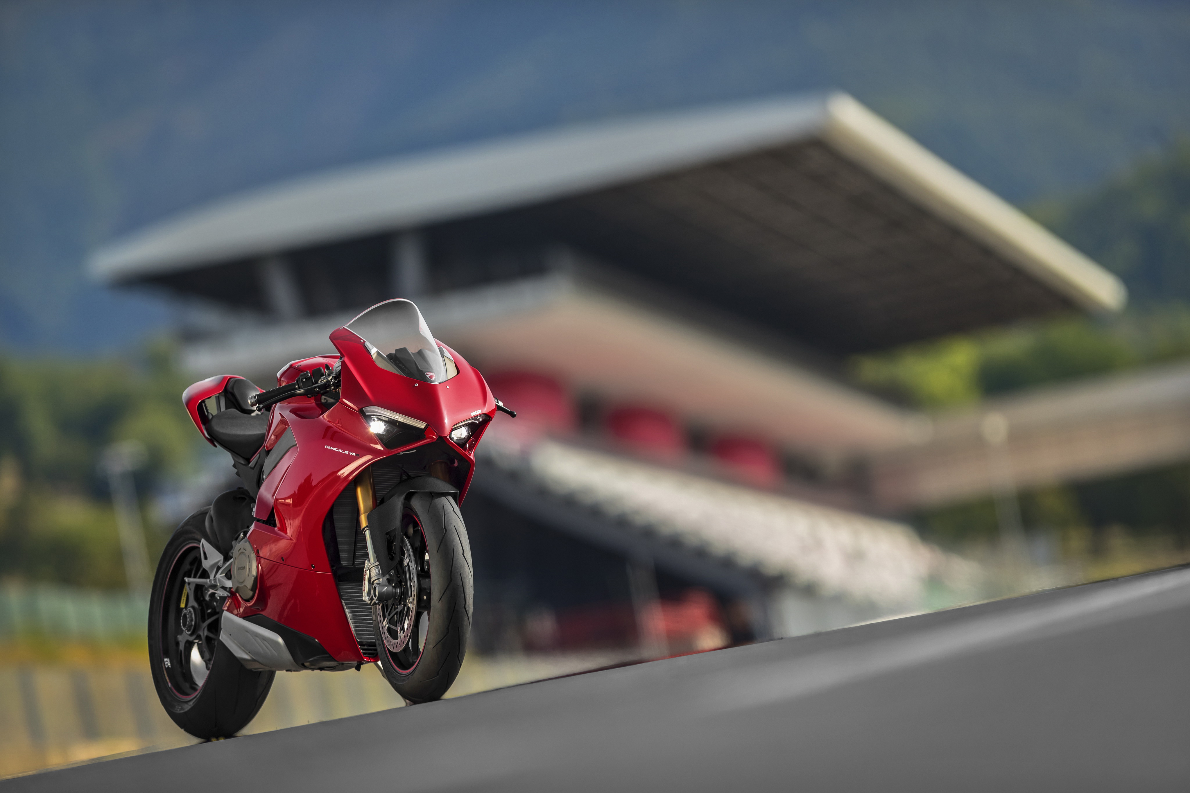 Ducati Panigale V4 Wallpapers