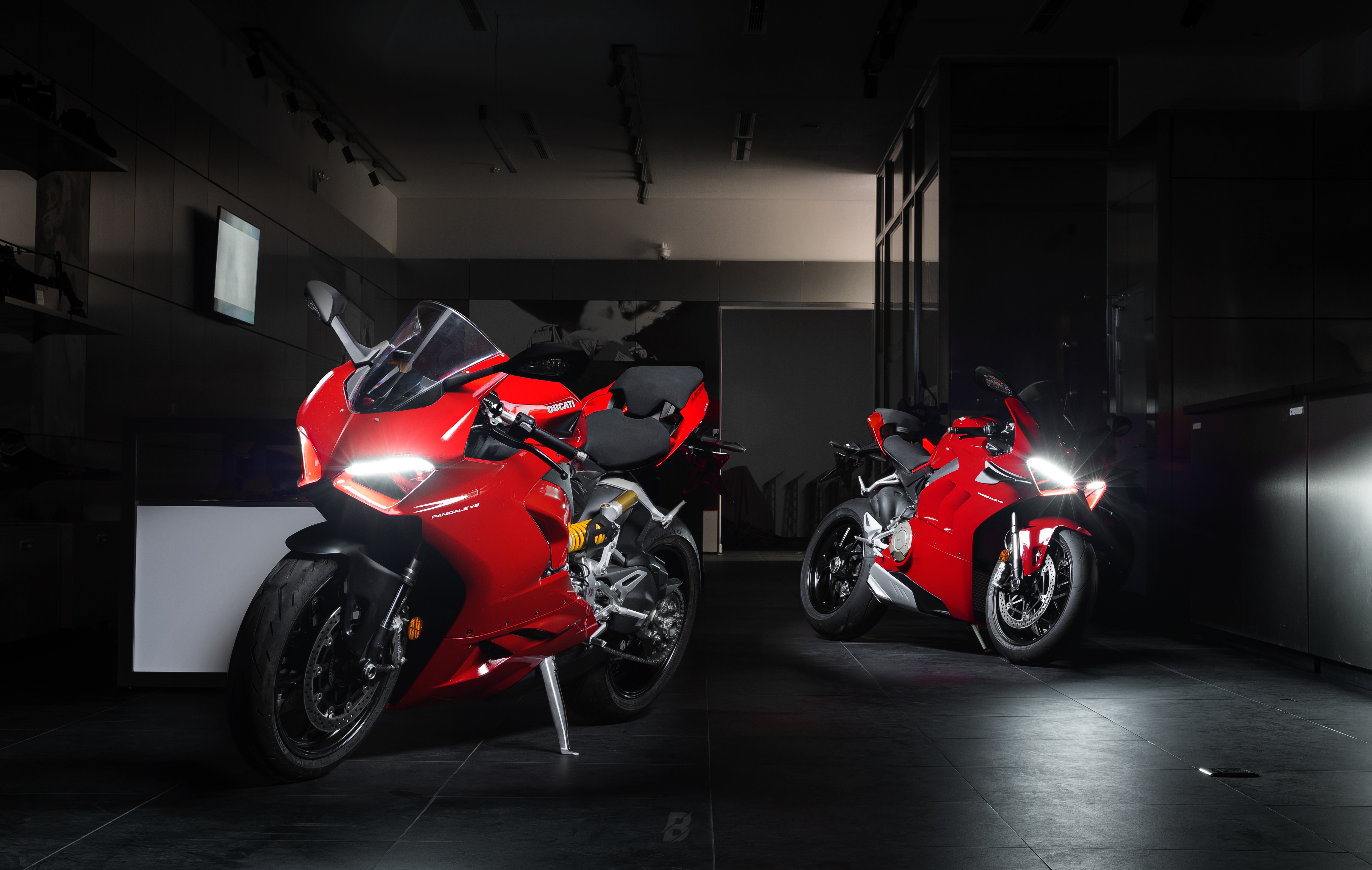 Ducati Panigale V4 Wallpapers