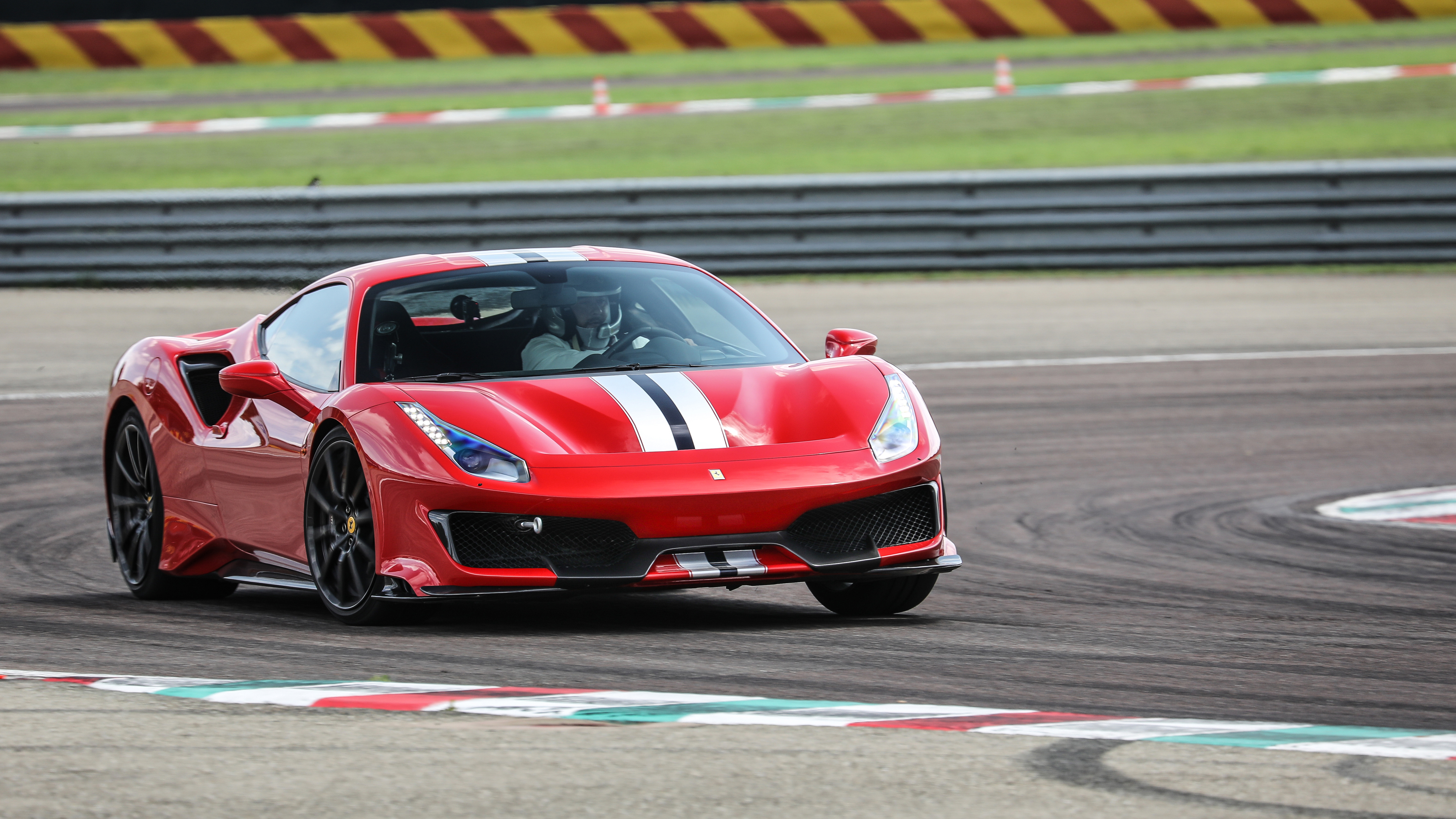 Ferrari 488 Pista Wallpapers