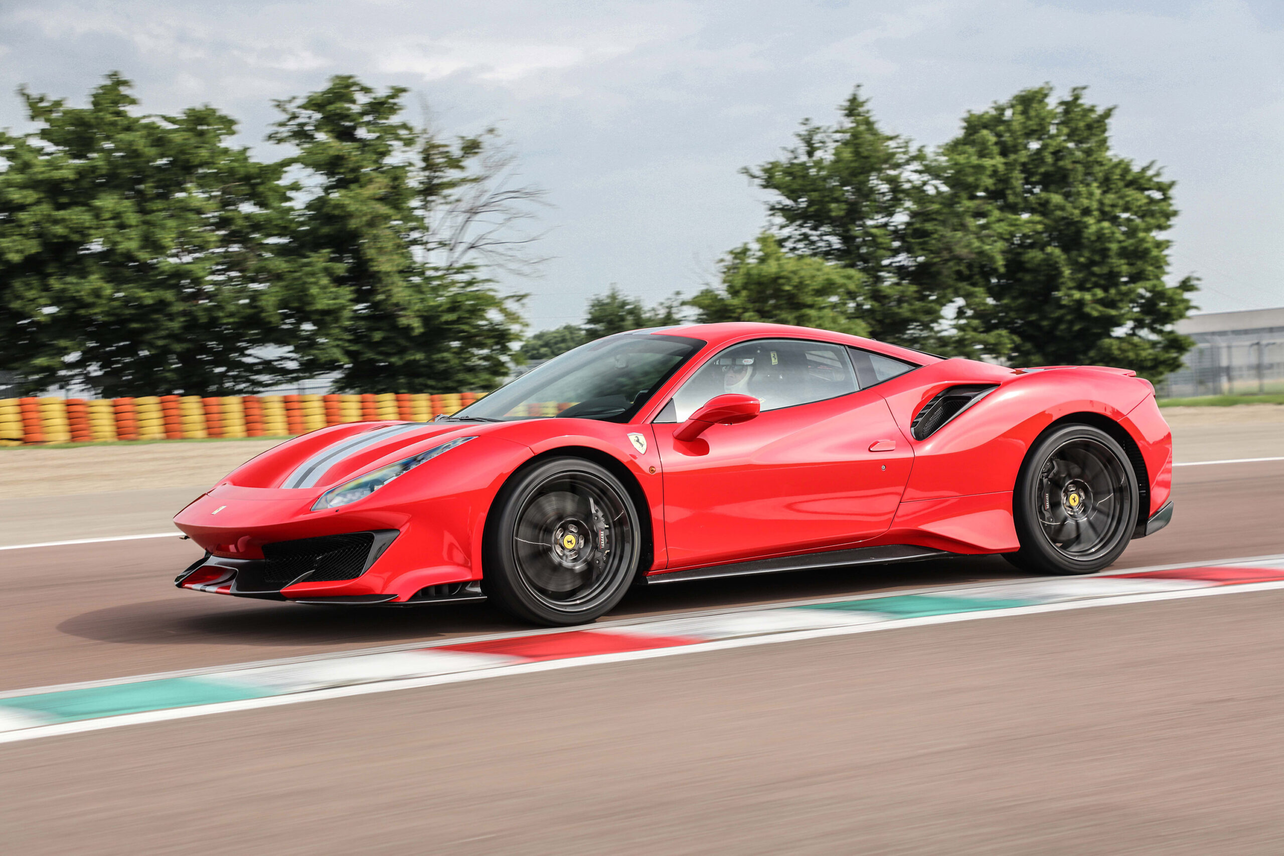 Ferrari 488 Pista Wallpapers