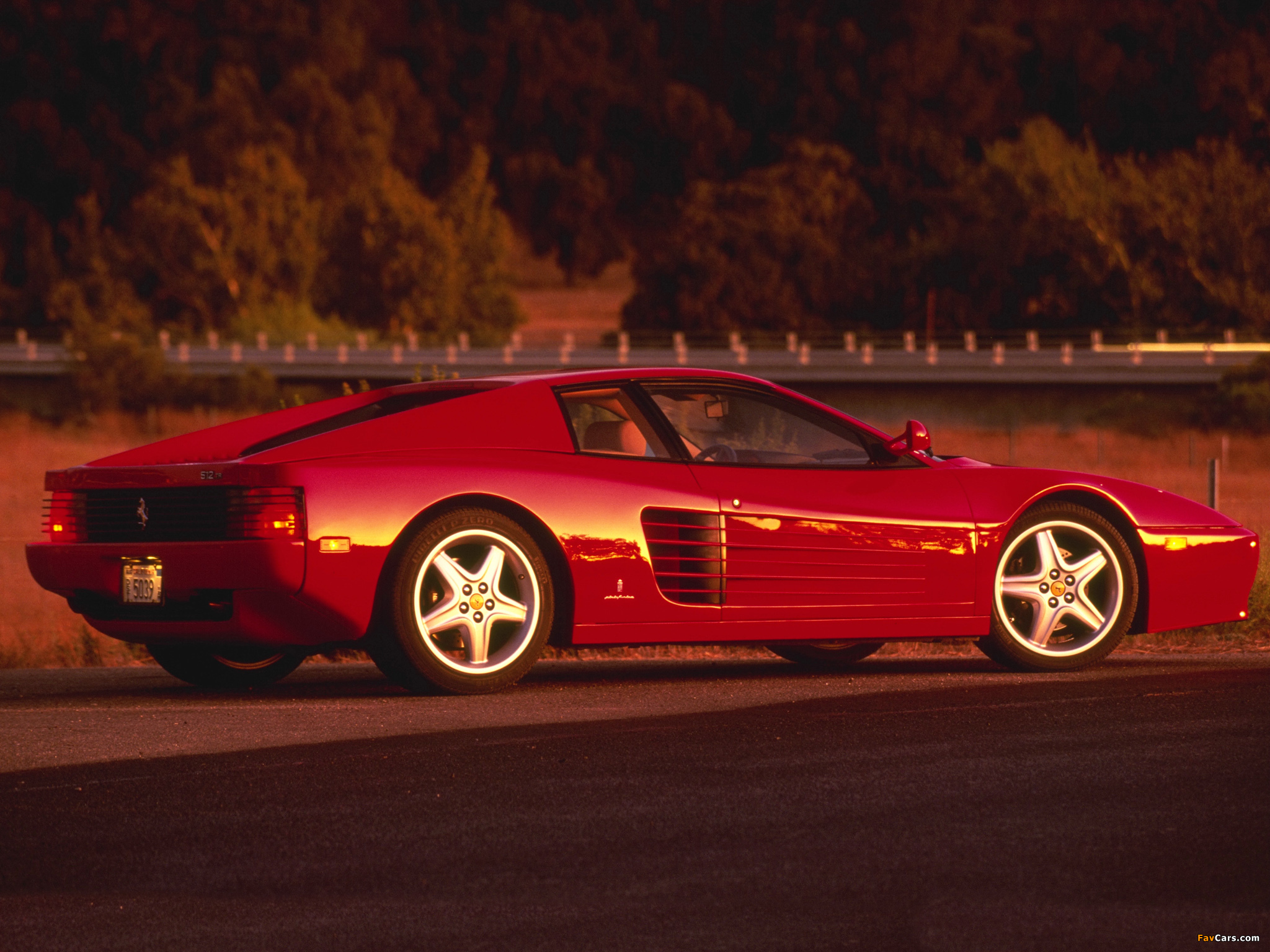 Ferrari 512 Wallpapers