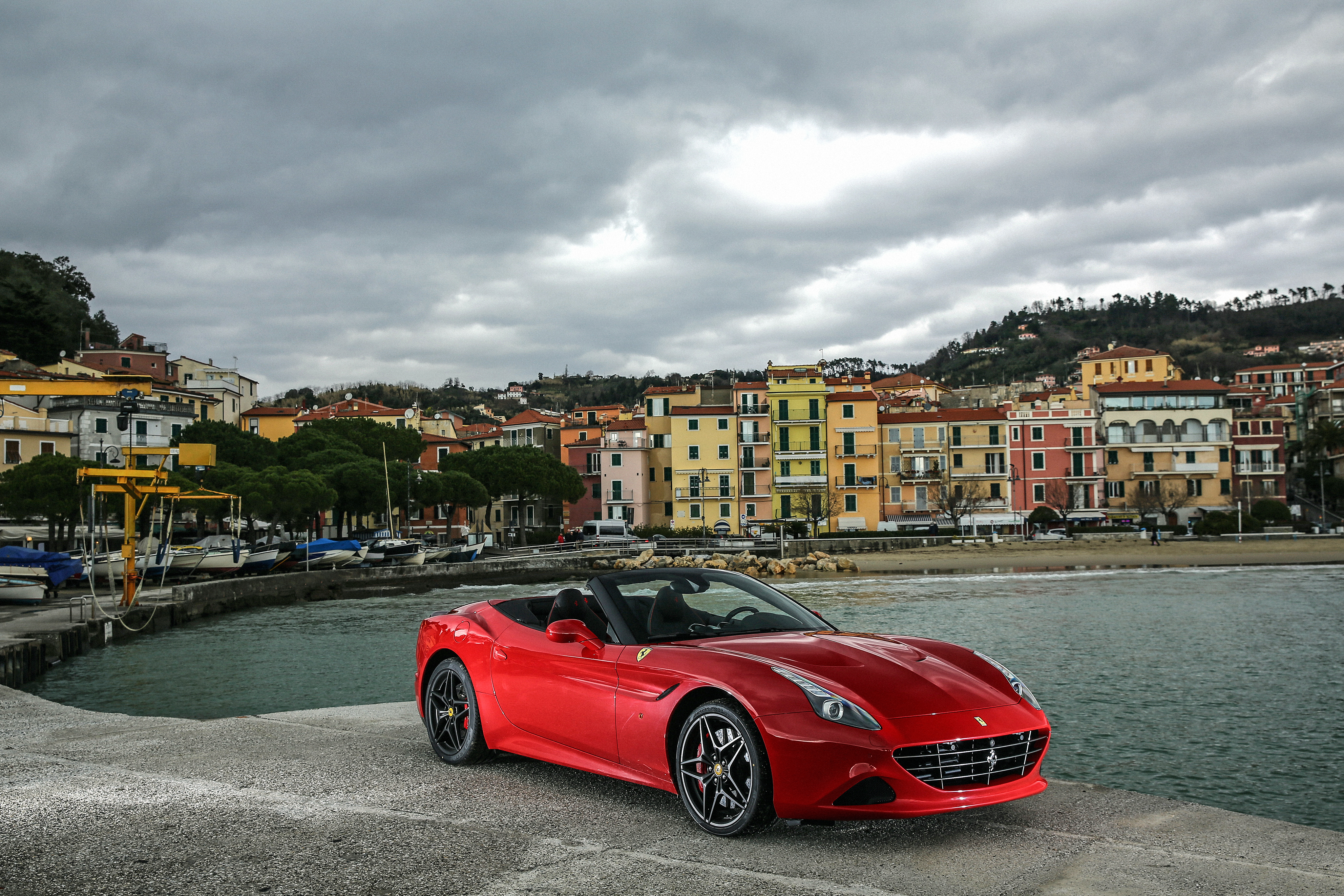 Ferrari California Wallpapers