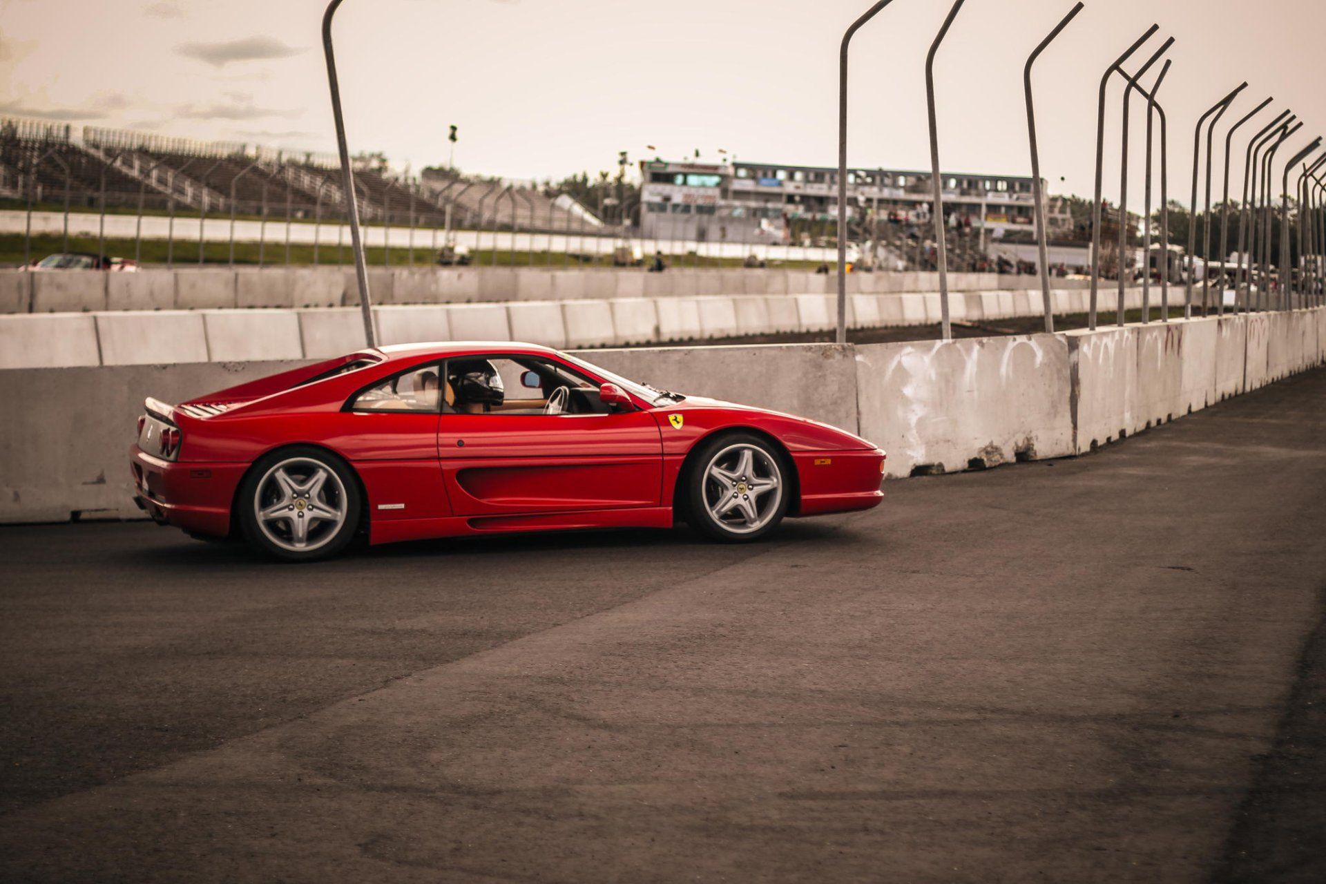 Ferrari F355 Spider Wallpapers