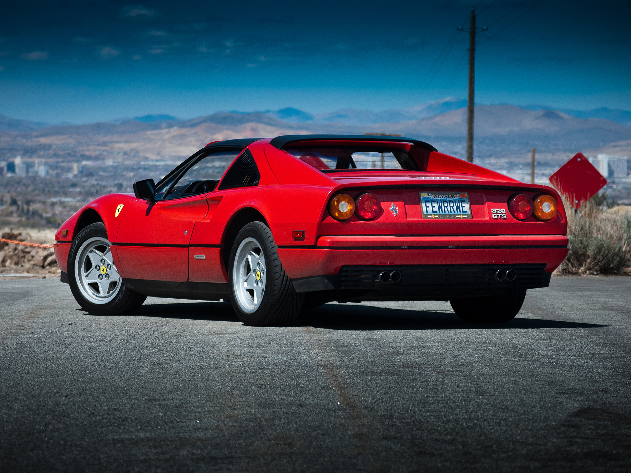 Ferrari Gts Turbo Wallpapers