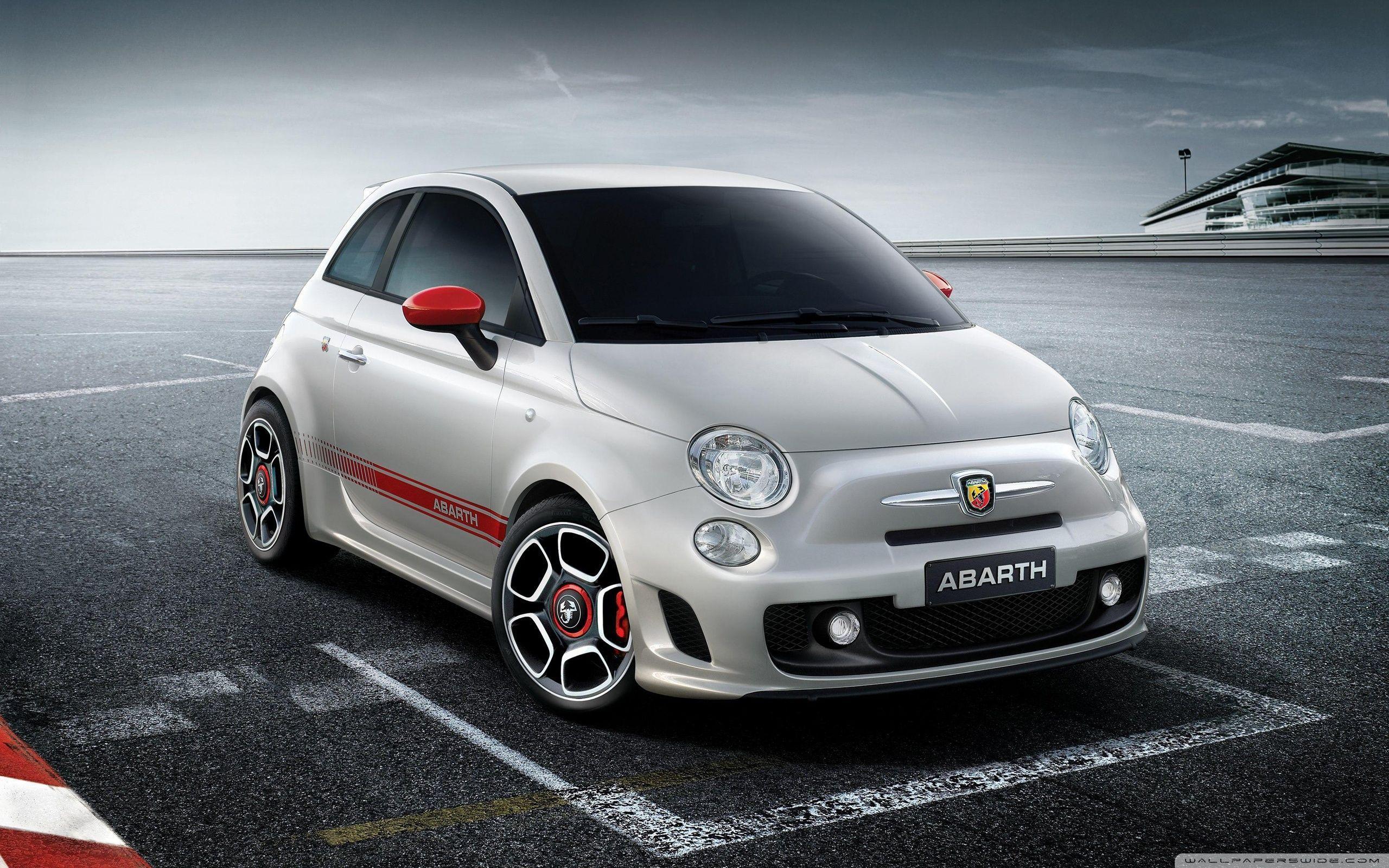 Fiat 500L Beats Edition Wallpapers