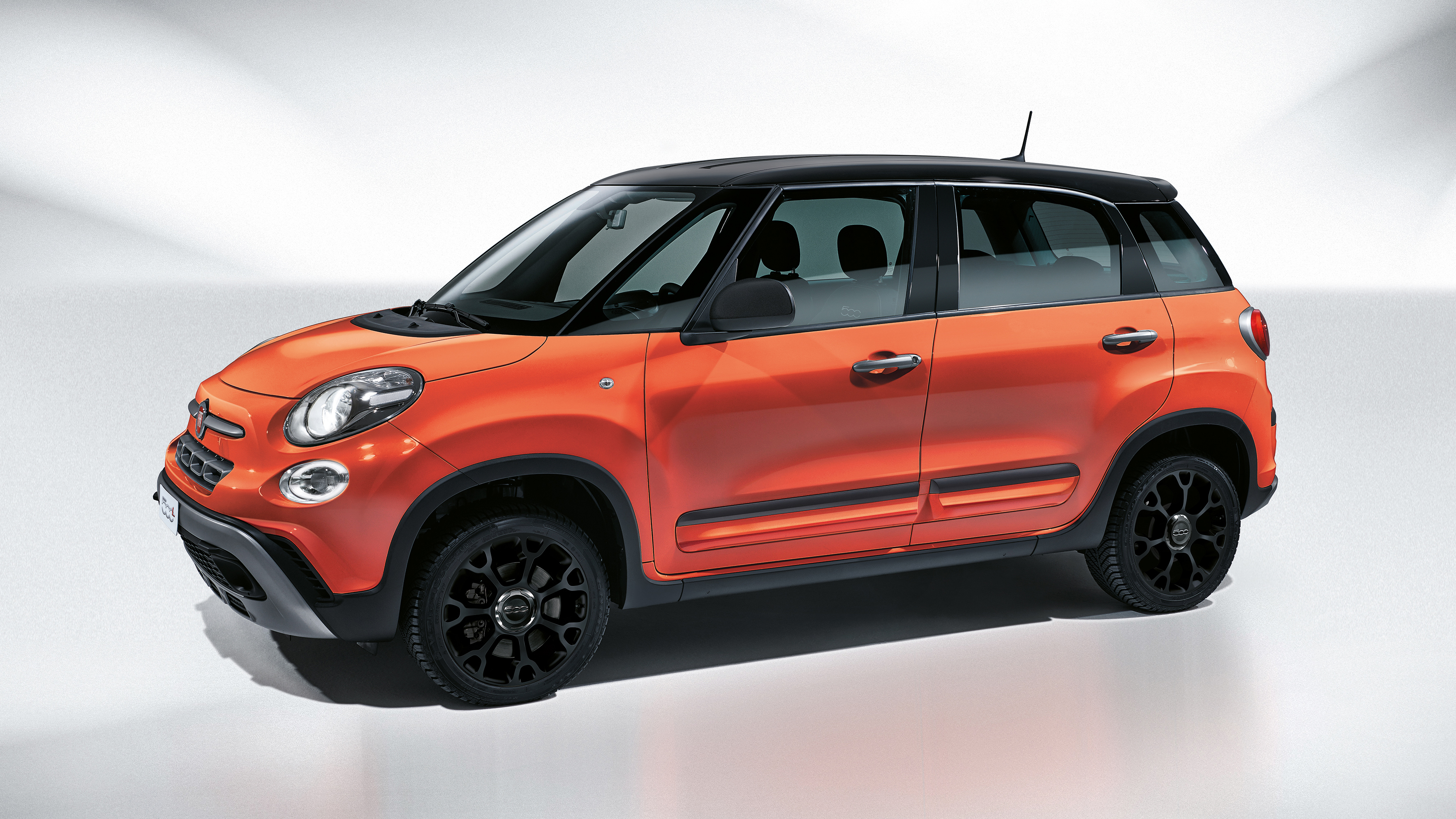 Fiat 500X Cross Wallpapers