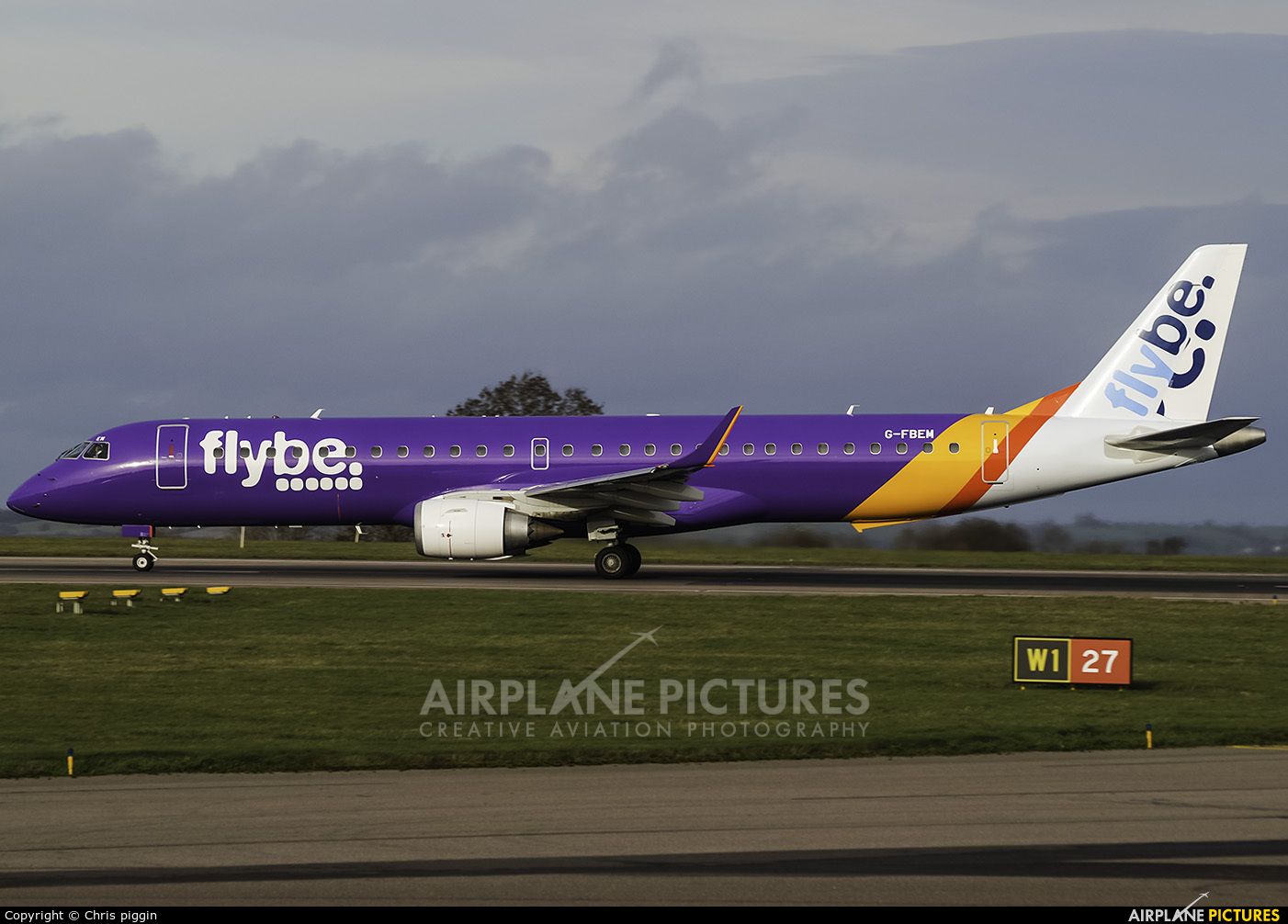 Flybe Embraer 195 Wallpapers