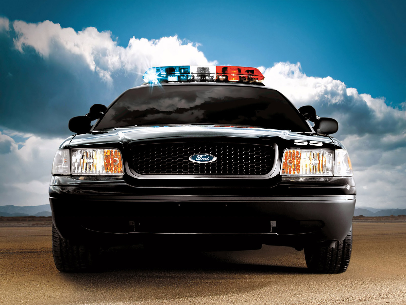 Ford Crown Victoria Wallpapers