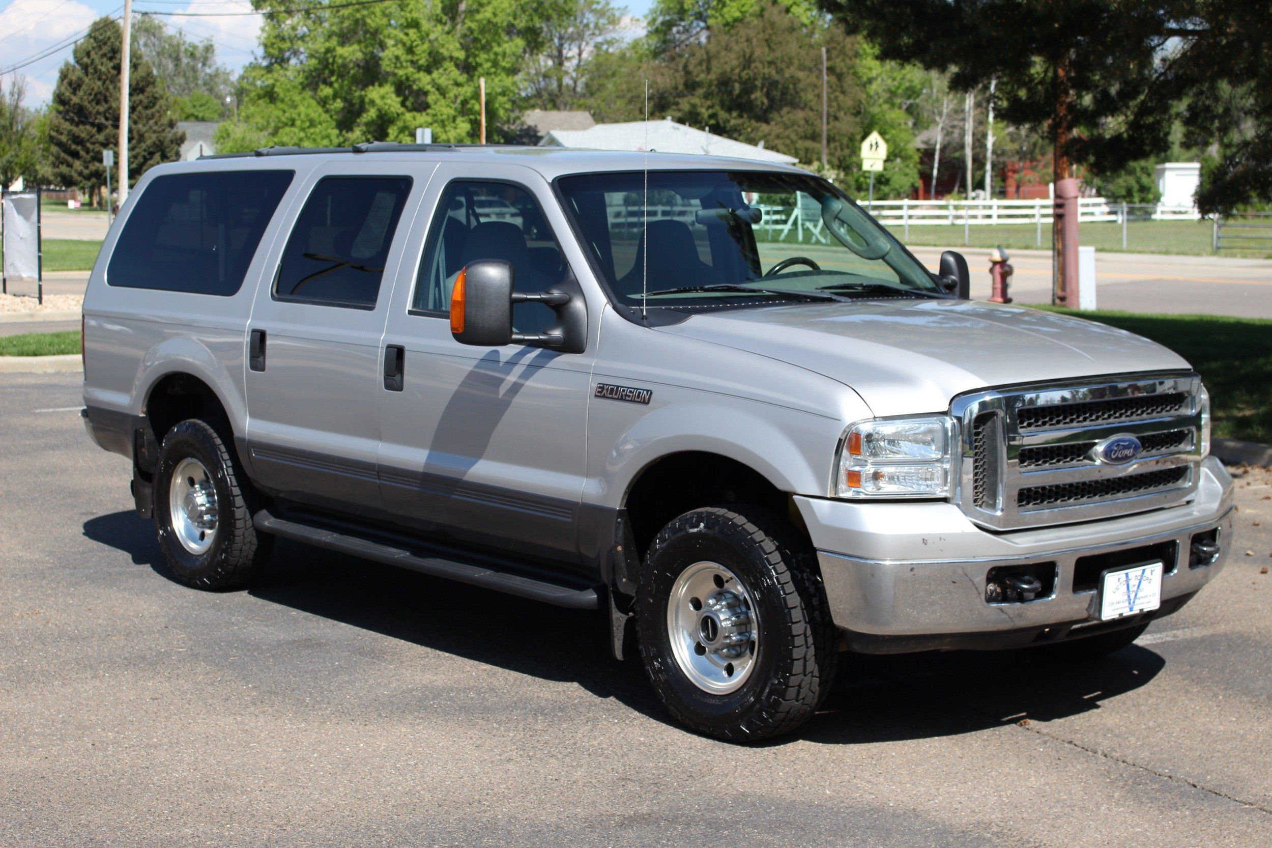 Ford Excursion Wallpapers