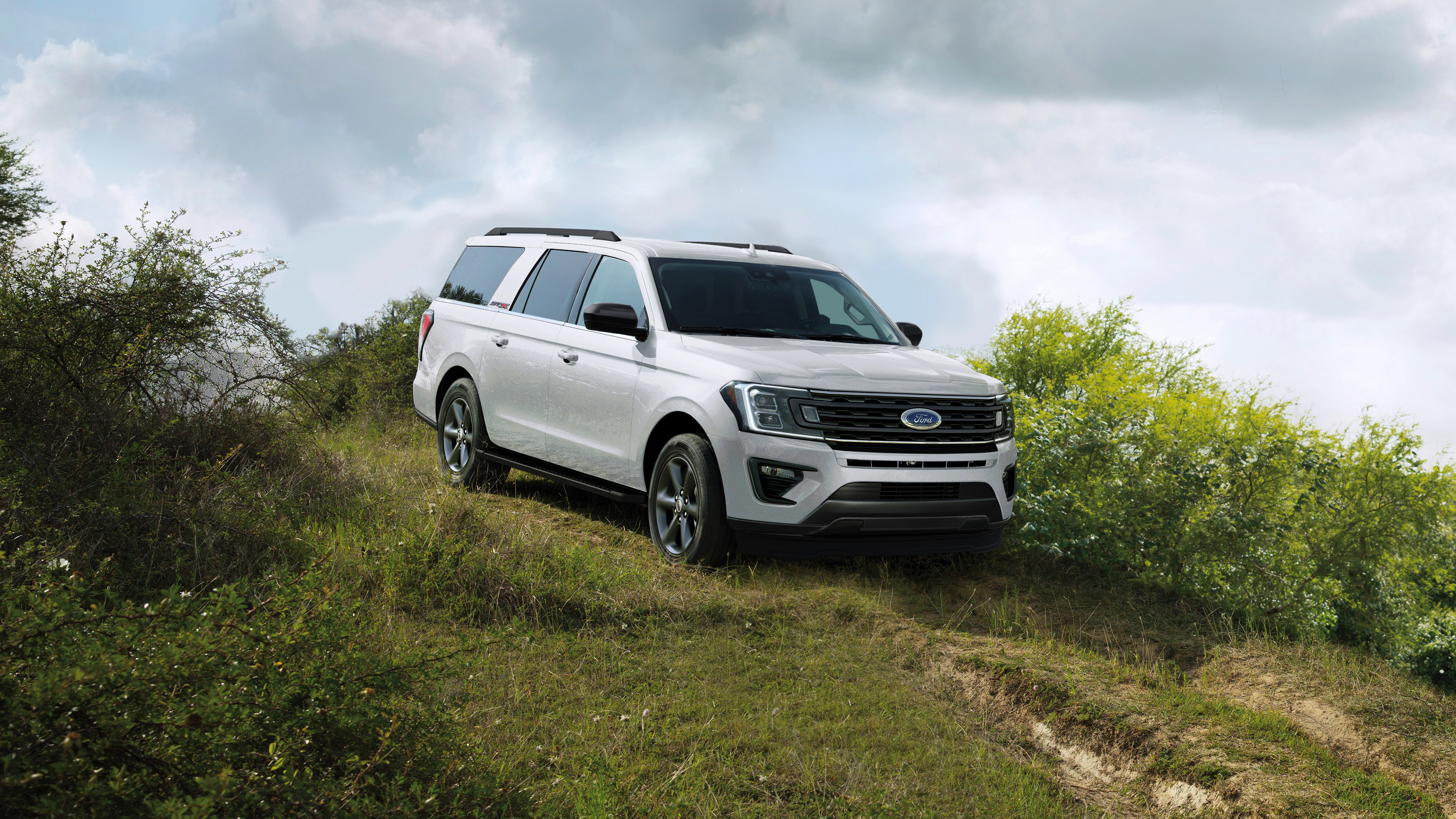 Ford Expedition "Stealth Edition" Wallpapers