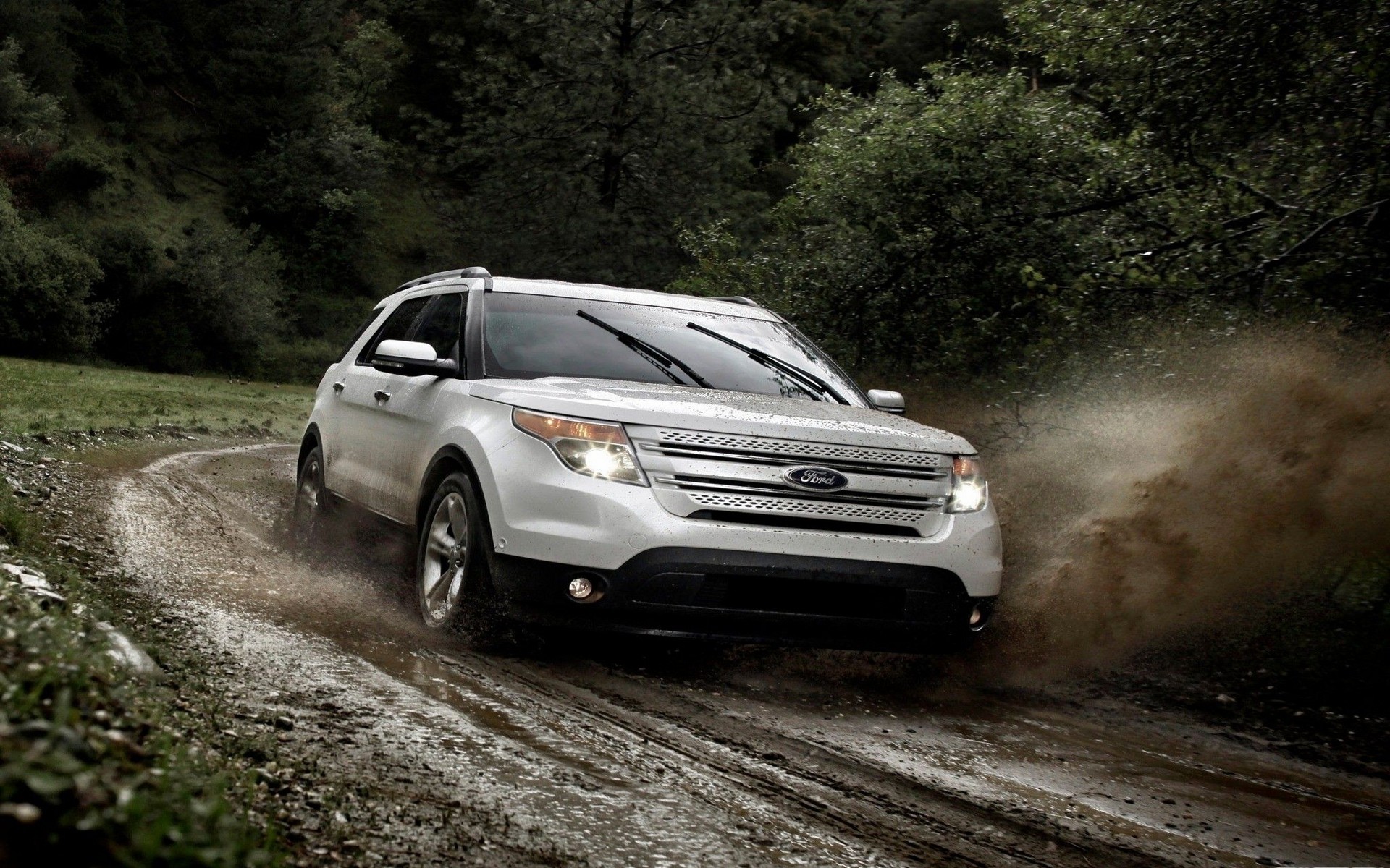 Ford Explorer Wallpapers