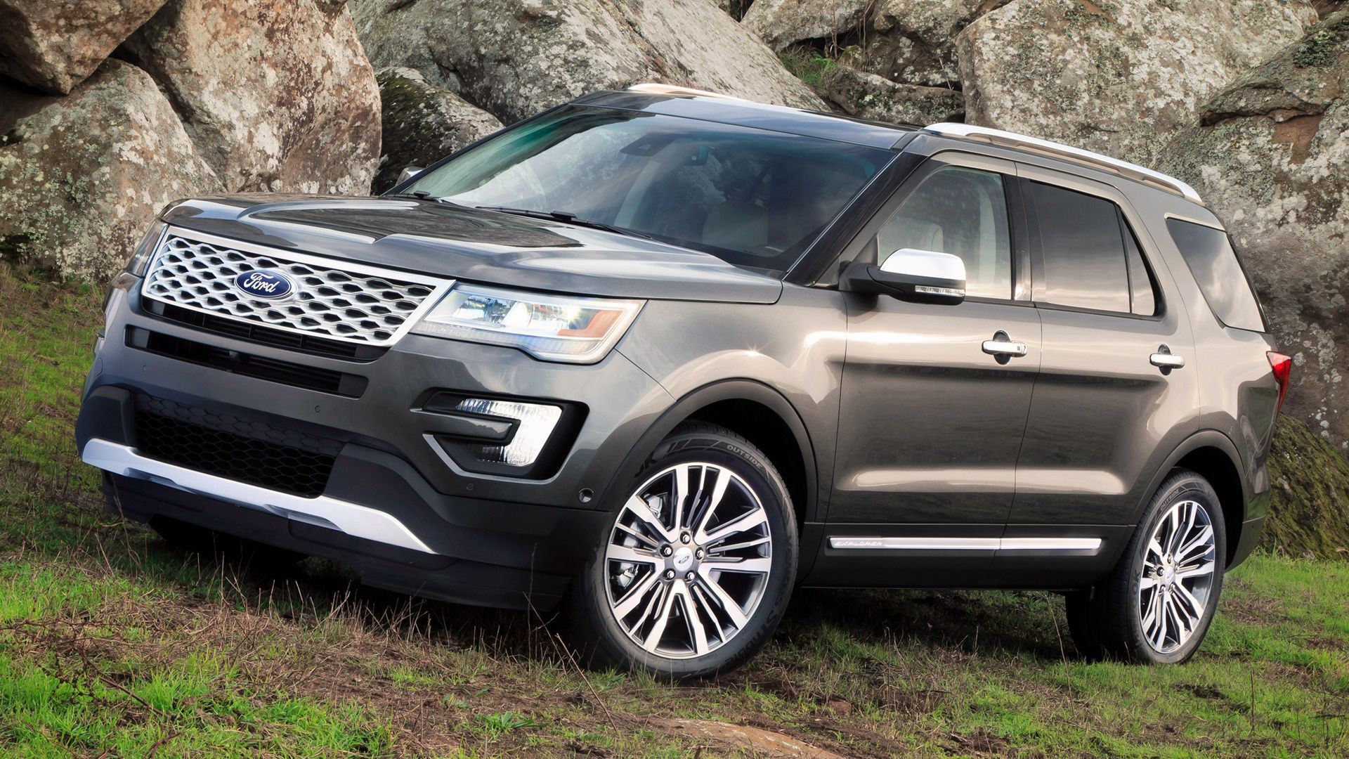 Ford Explorer Wallpapers