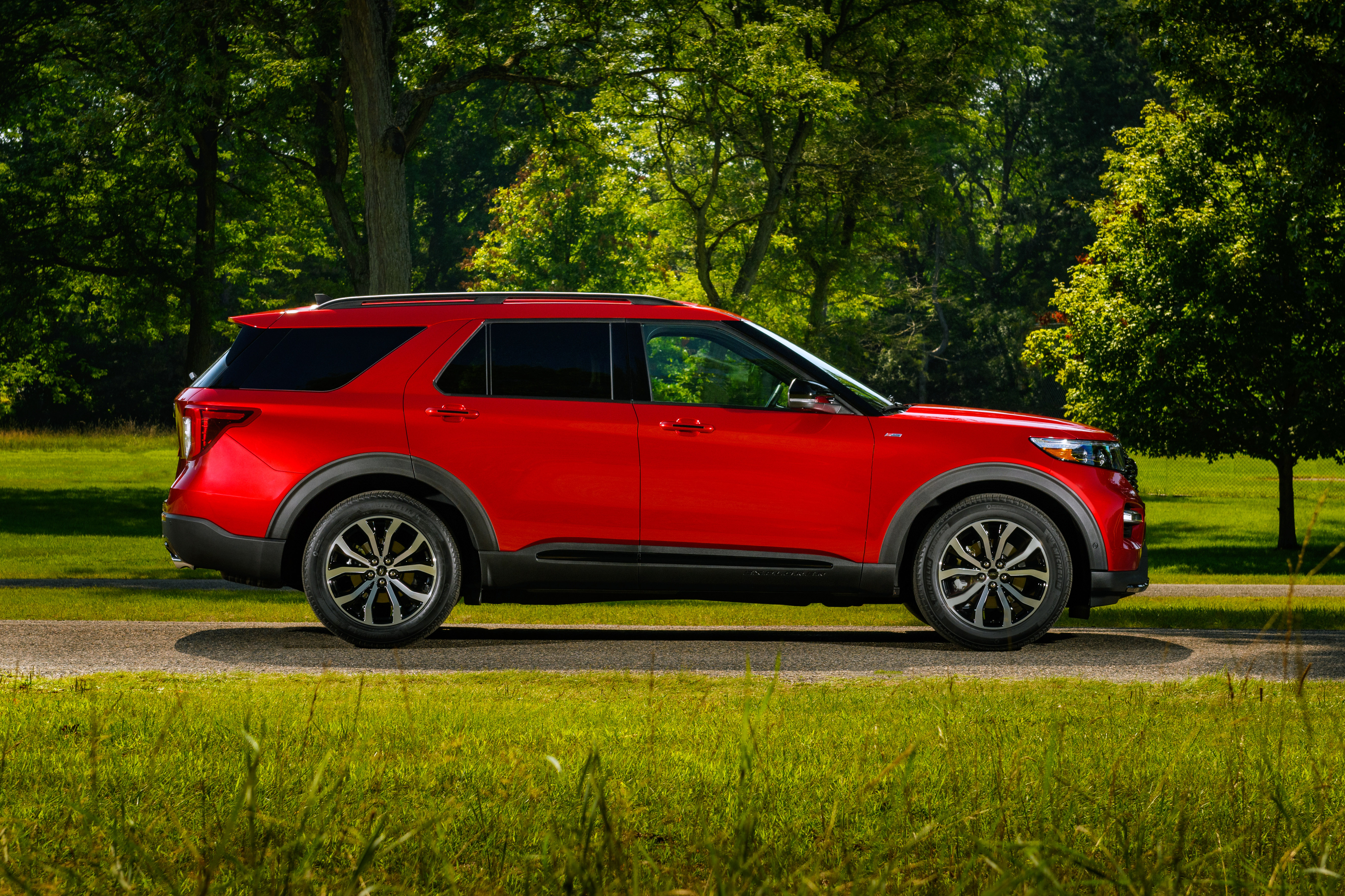 Ford Explorer St-Line Wallpapers