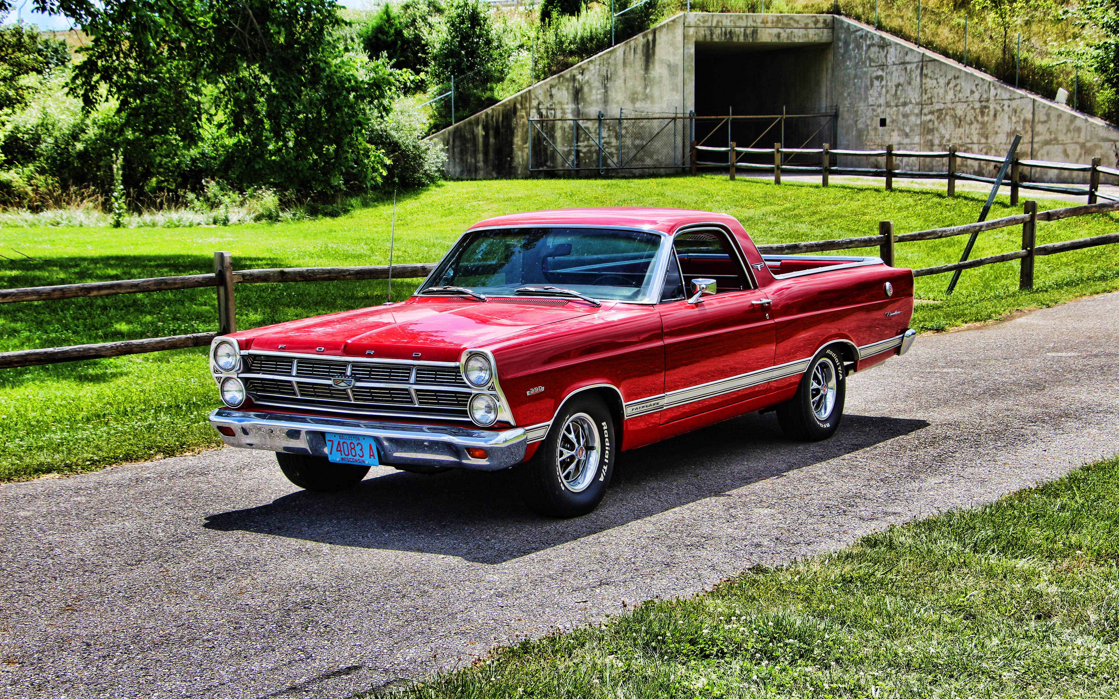 Ford Fairlane Wallpapers