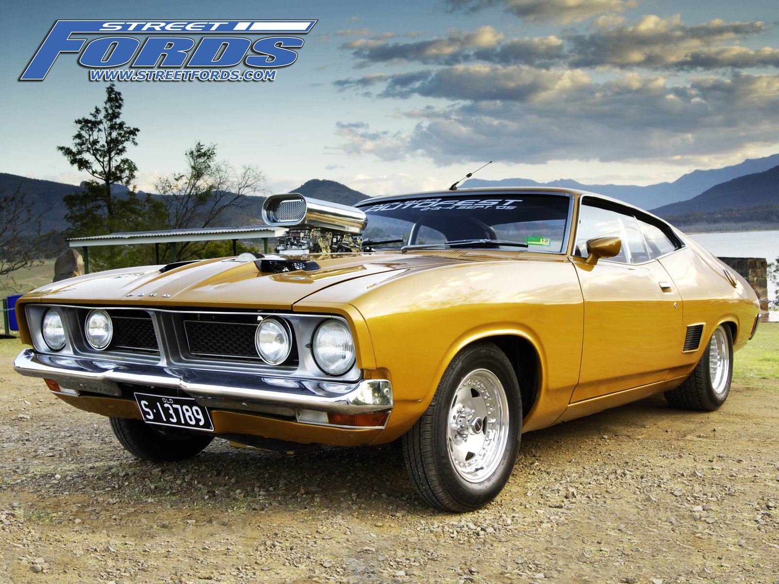 Ford Falcon 500 Wallpapers