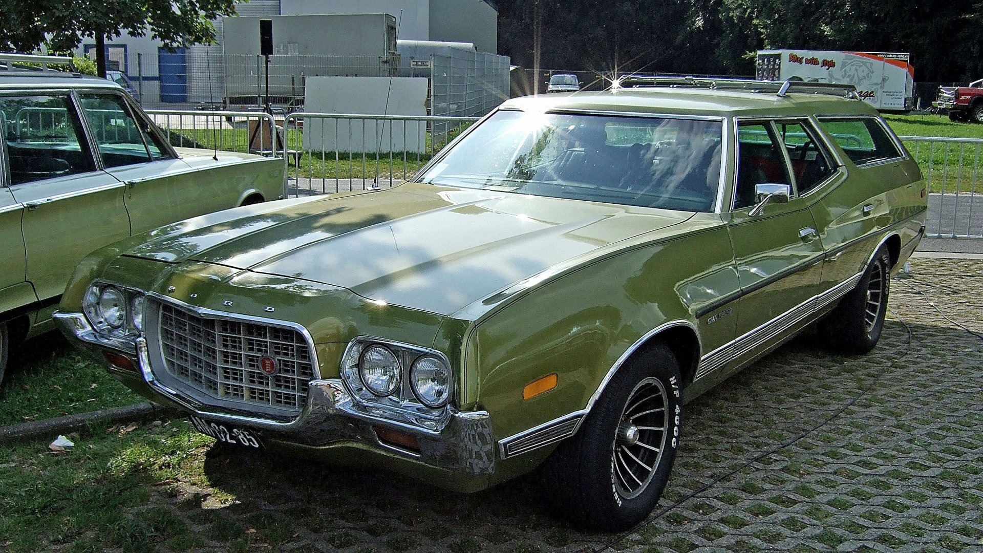 Ford Gran Torino Station Wagon Wallpapers