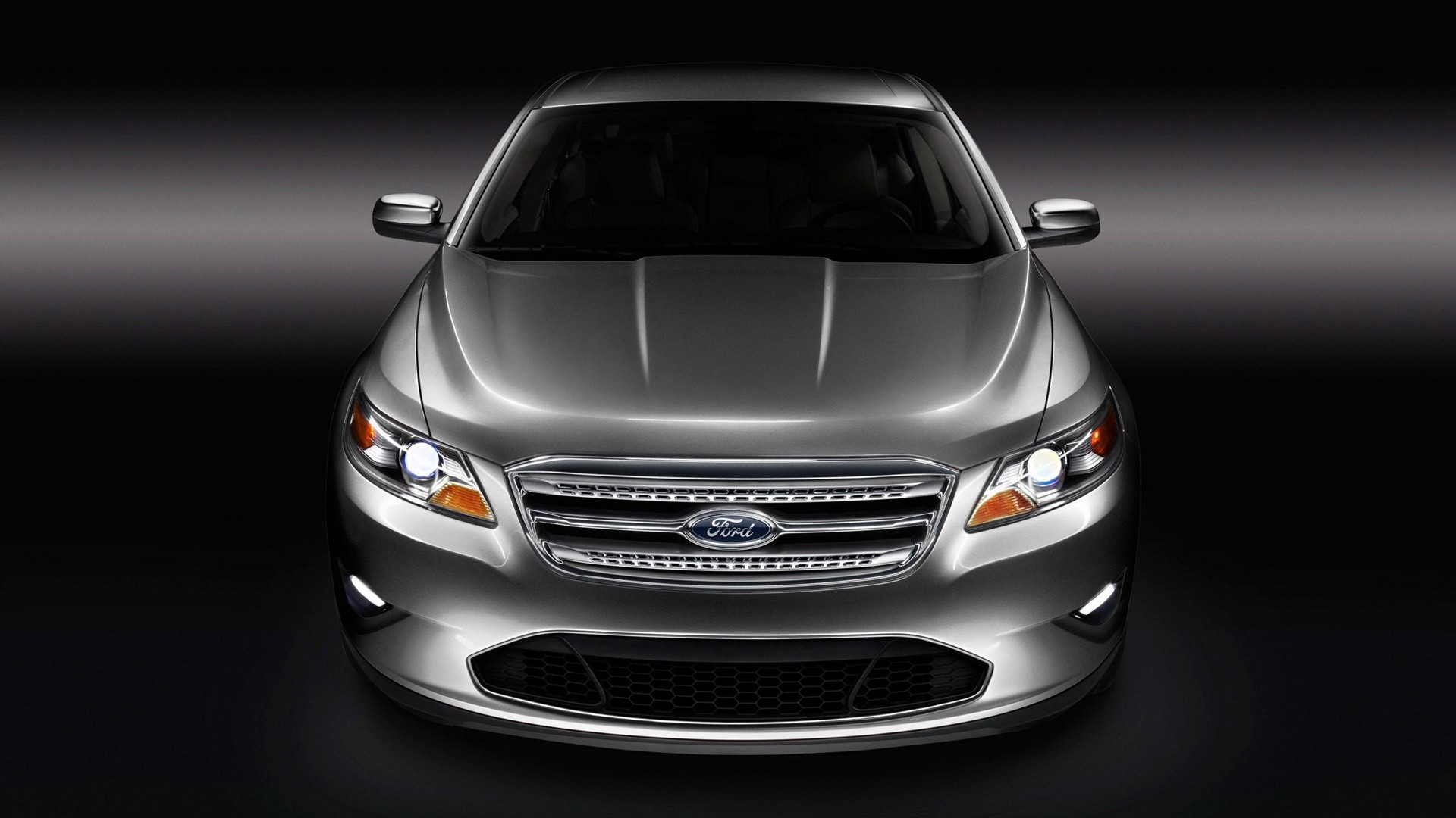 Ford Taurus Wallpapers