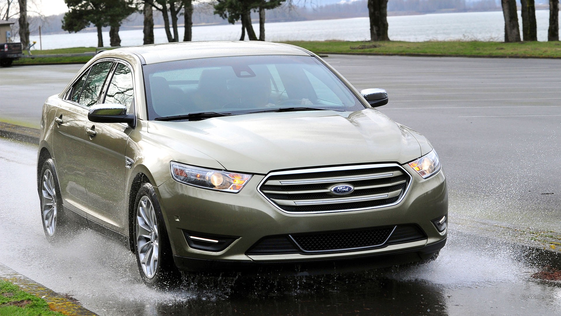 Ford Taurus Wallpapers