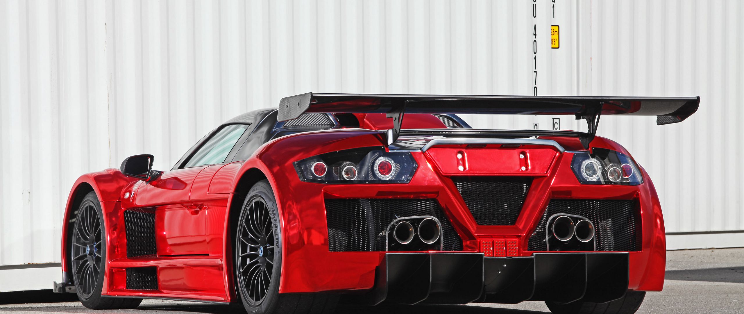 Gumpert Apollo Sedan Wallpapers