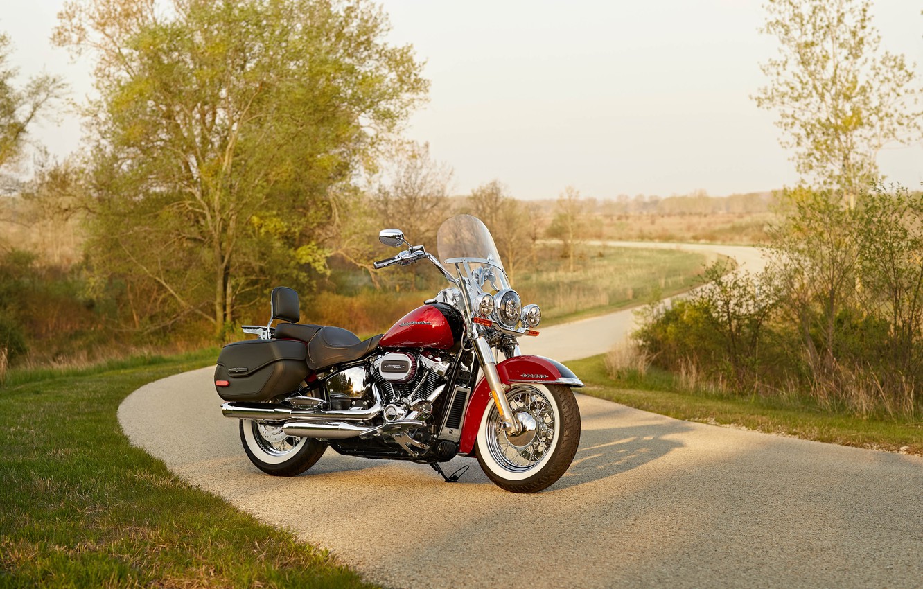 Harley-Davidson Softail Deluxe Wallpapers