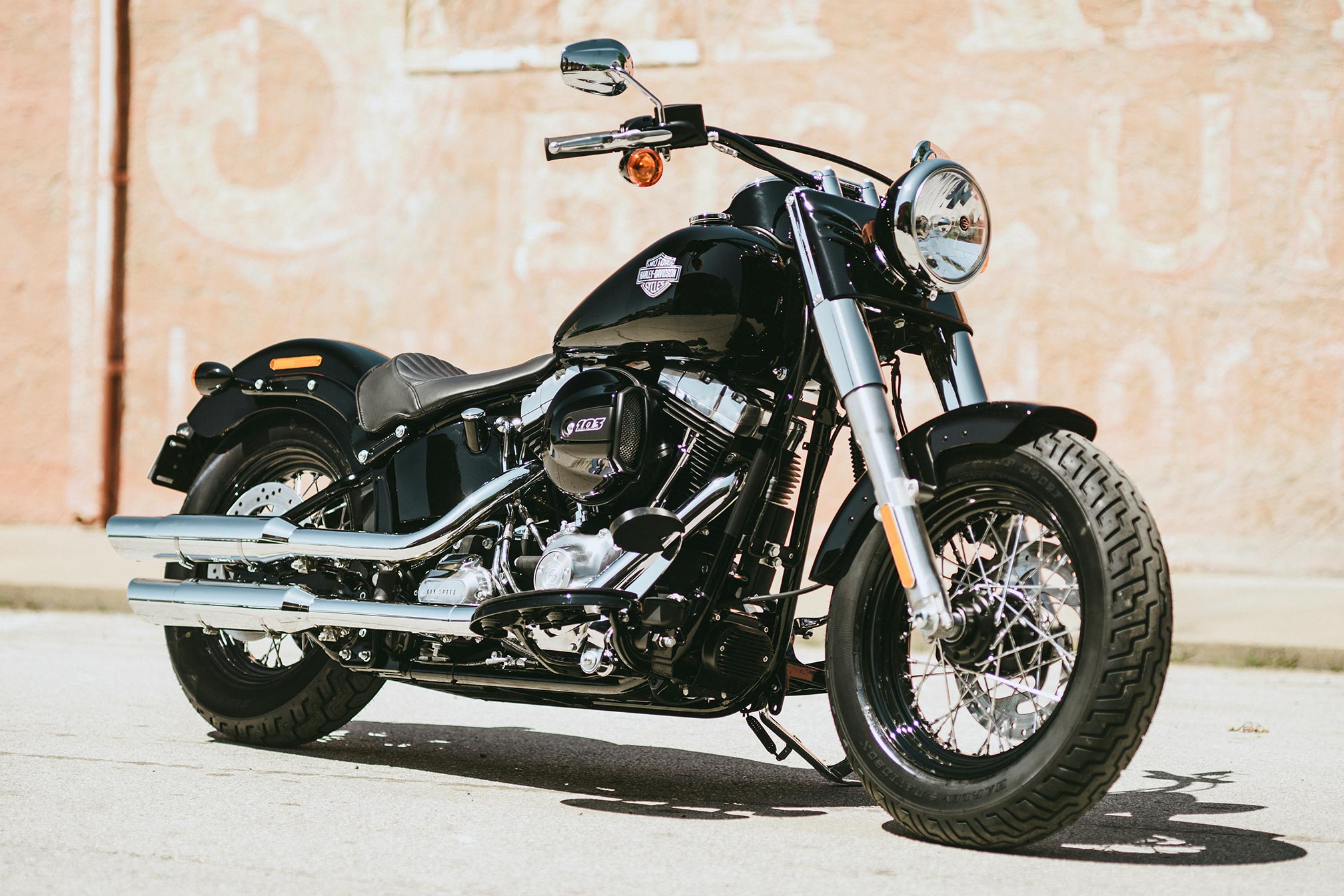 Harley-Davidson Softail Slim Wallpapers