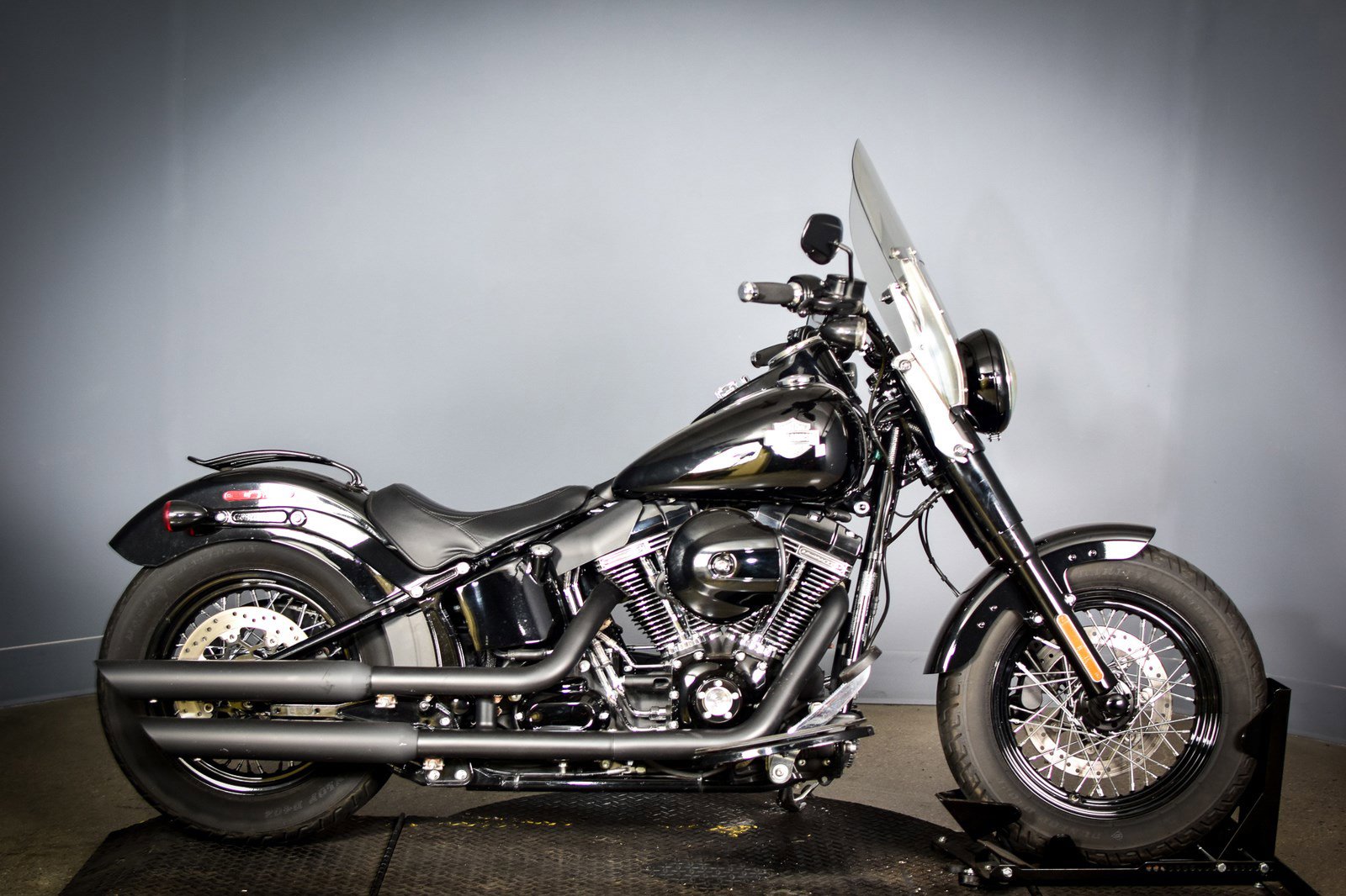 Harley-Davidson Softail Slim Wallpapers