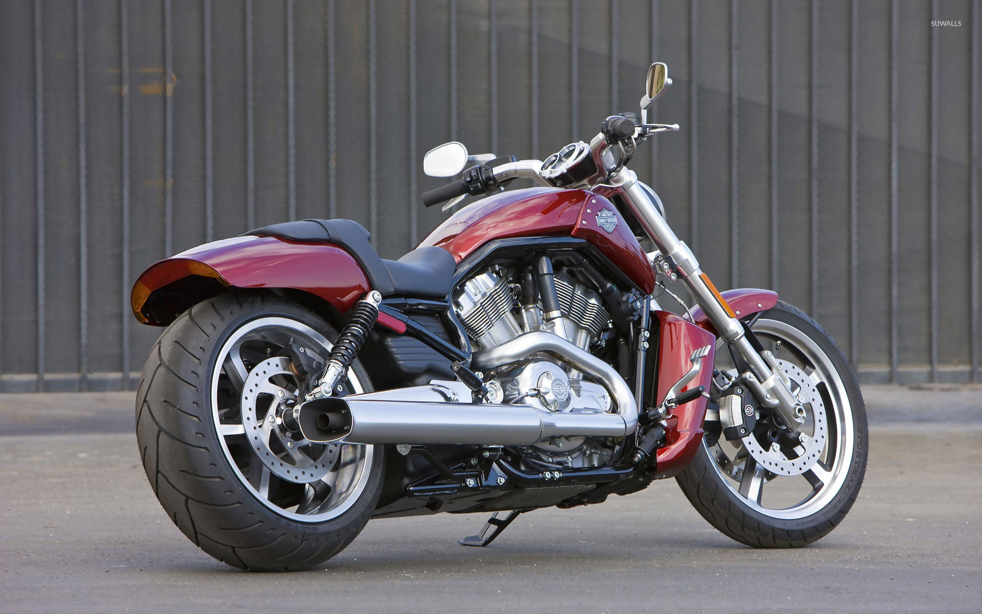 Harley-Davidson V-Rod Wallpapers