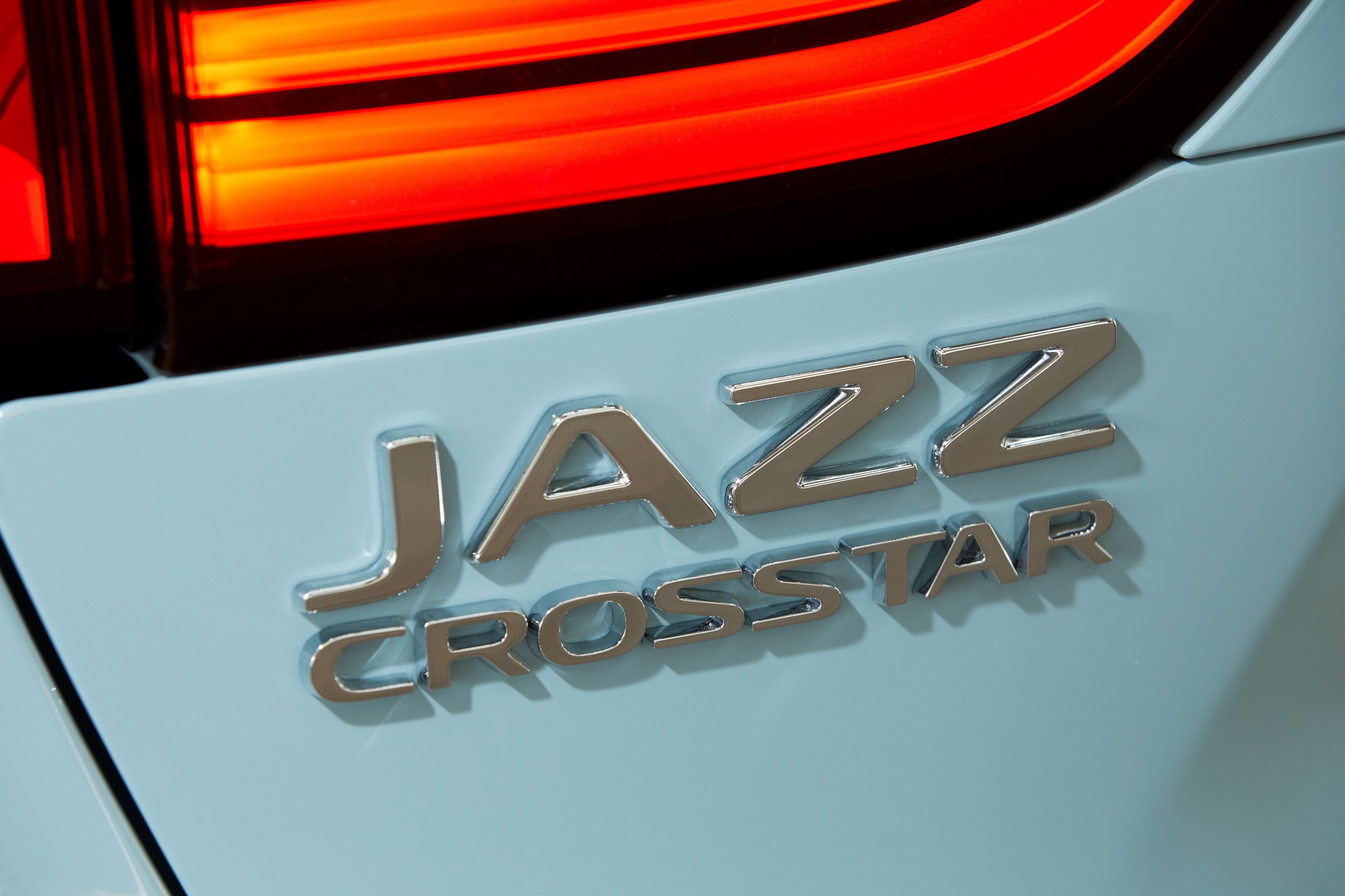 Honda Jazz Crosstar E:Hev Wallpapers