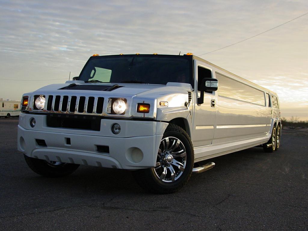 Hummer Limousine Wallpapers