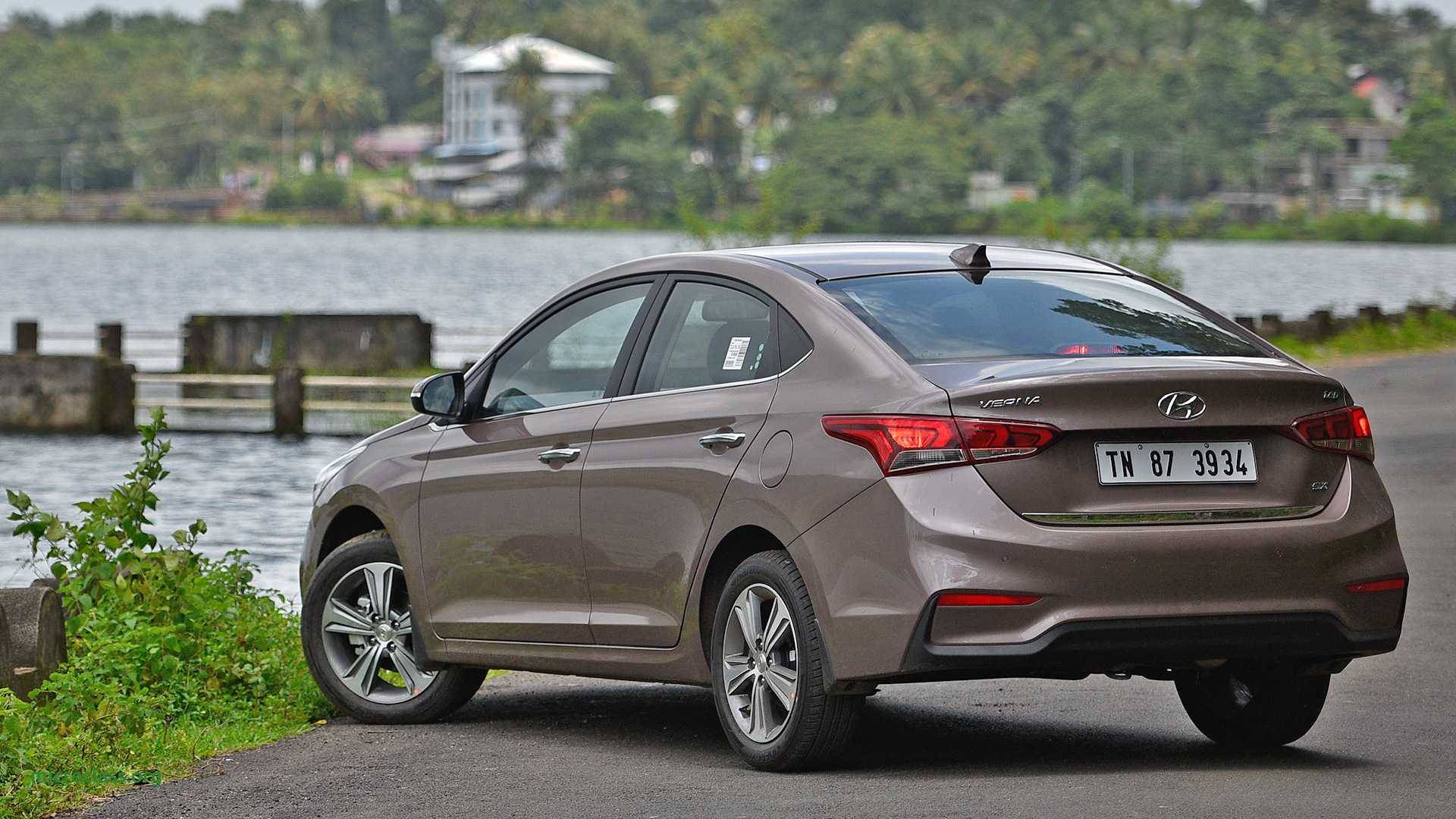 Hyundai Verna Wallpapers