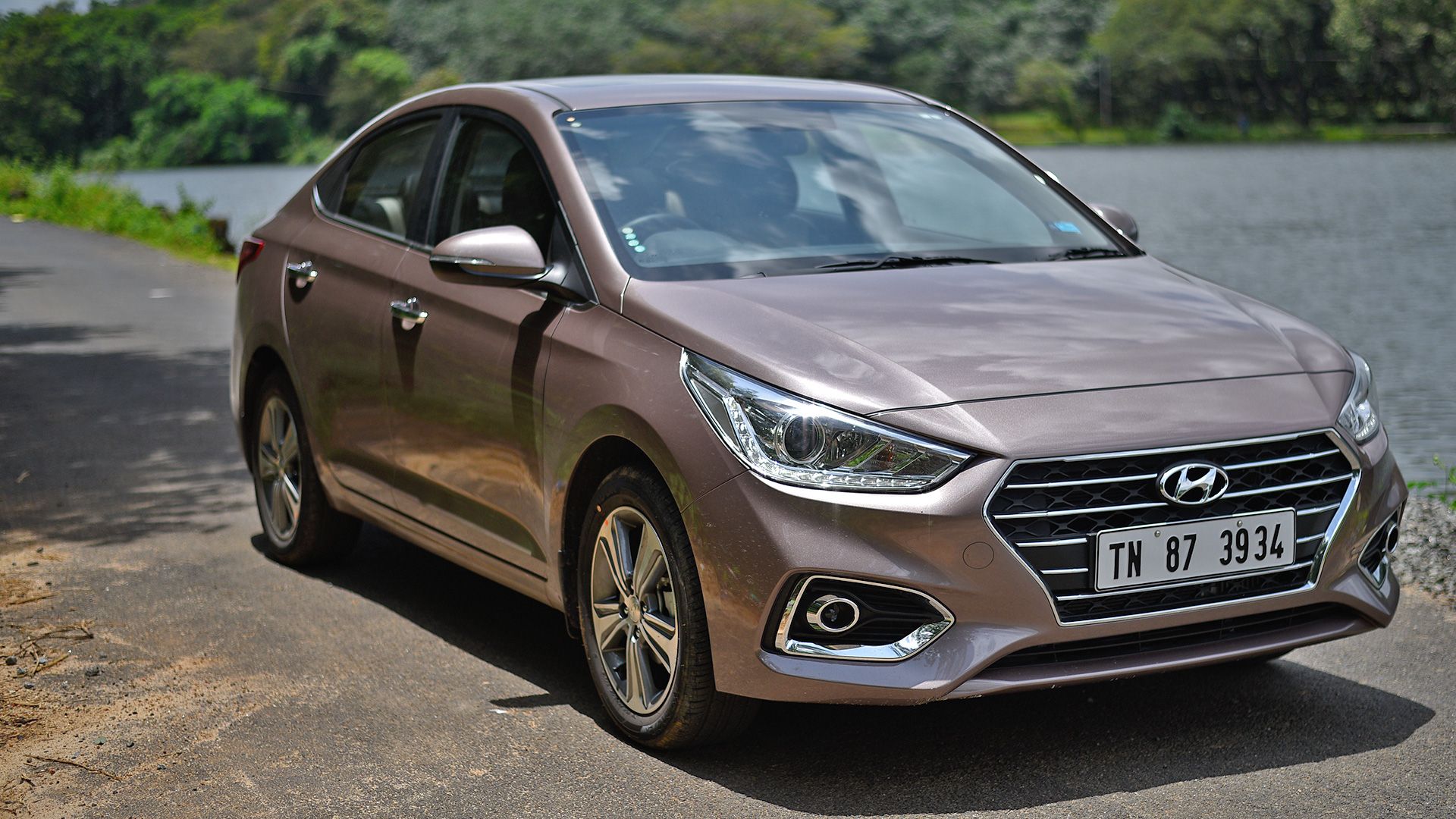 Hyundai Verna Wallpapers