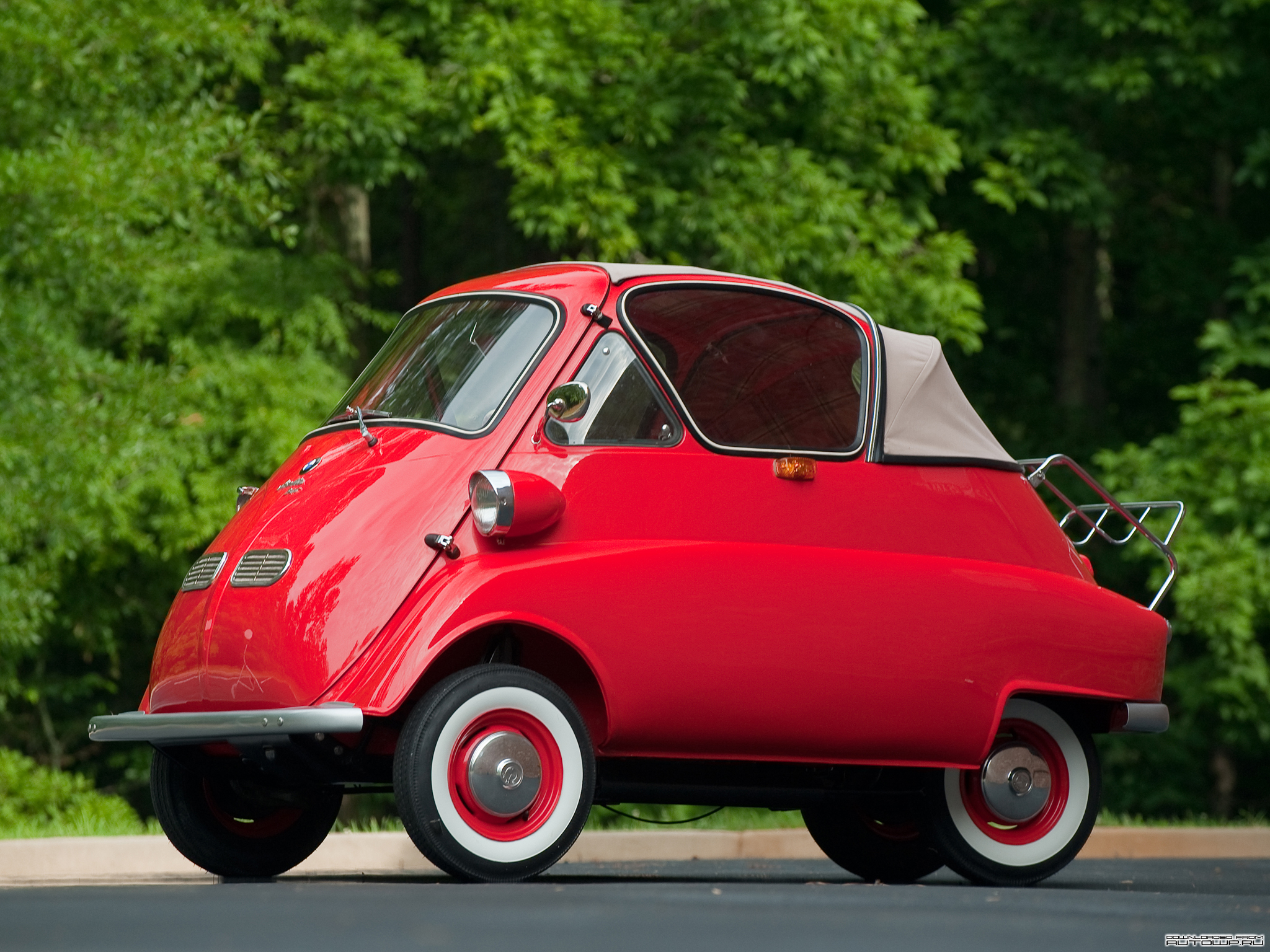 Isetta Wallpapers