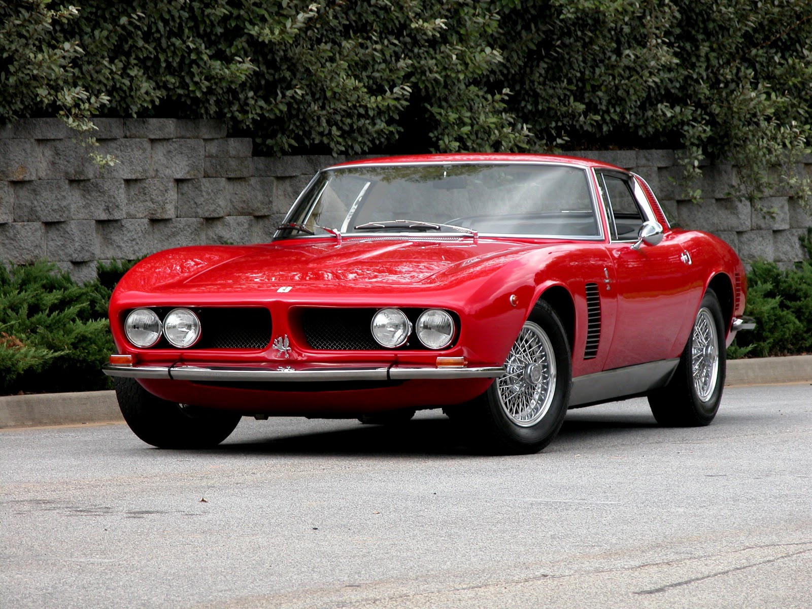 Iso Grifo Wallpapers