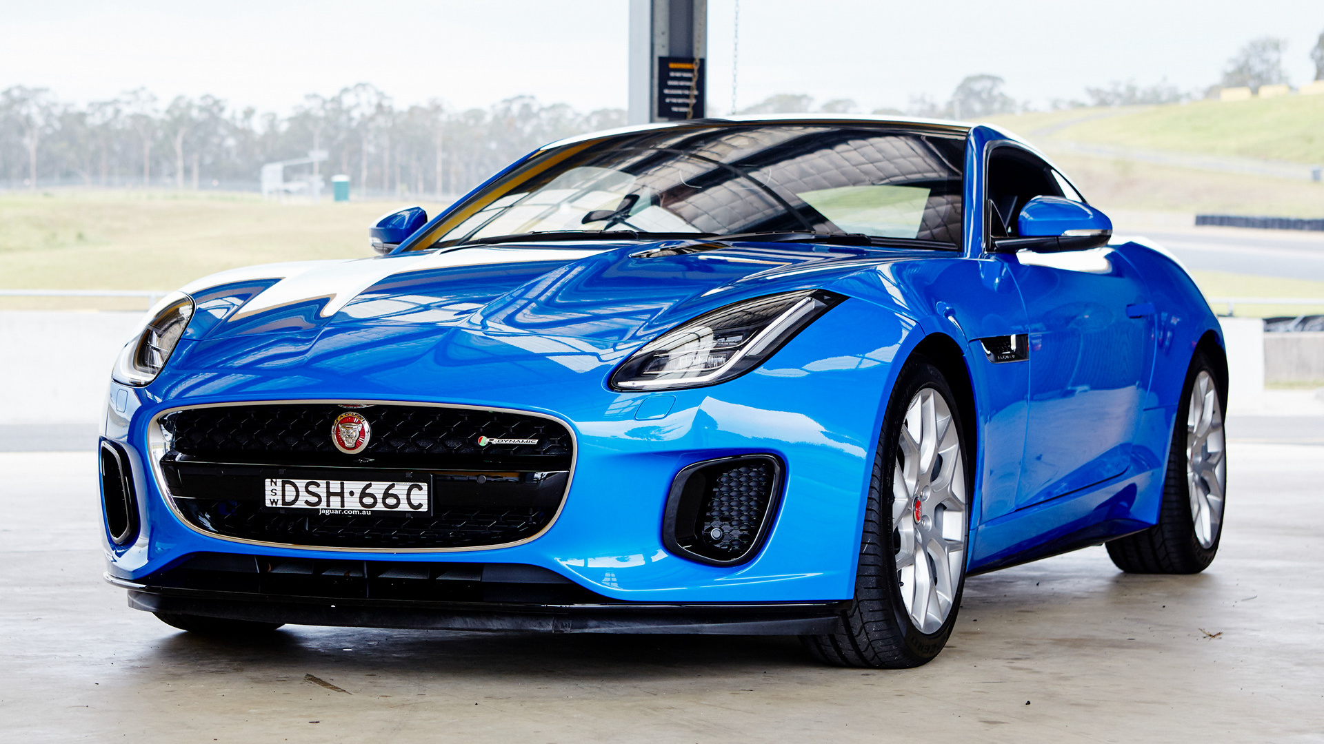 Jaguar F-Type R-Dynamic Wallpapers