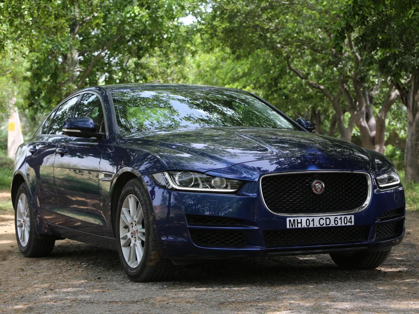 Jaguar Xe 2019 Wallpapers