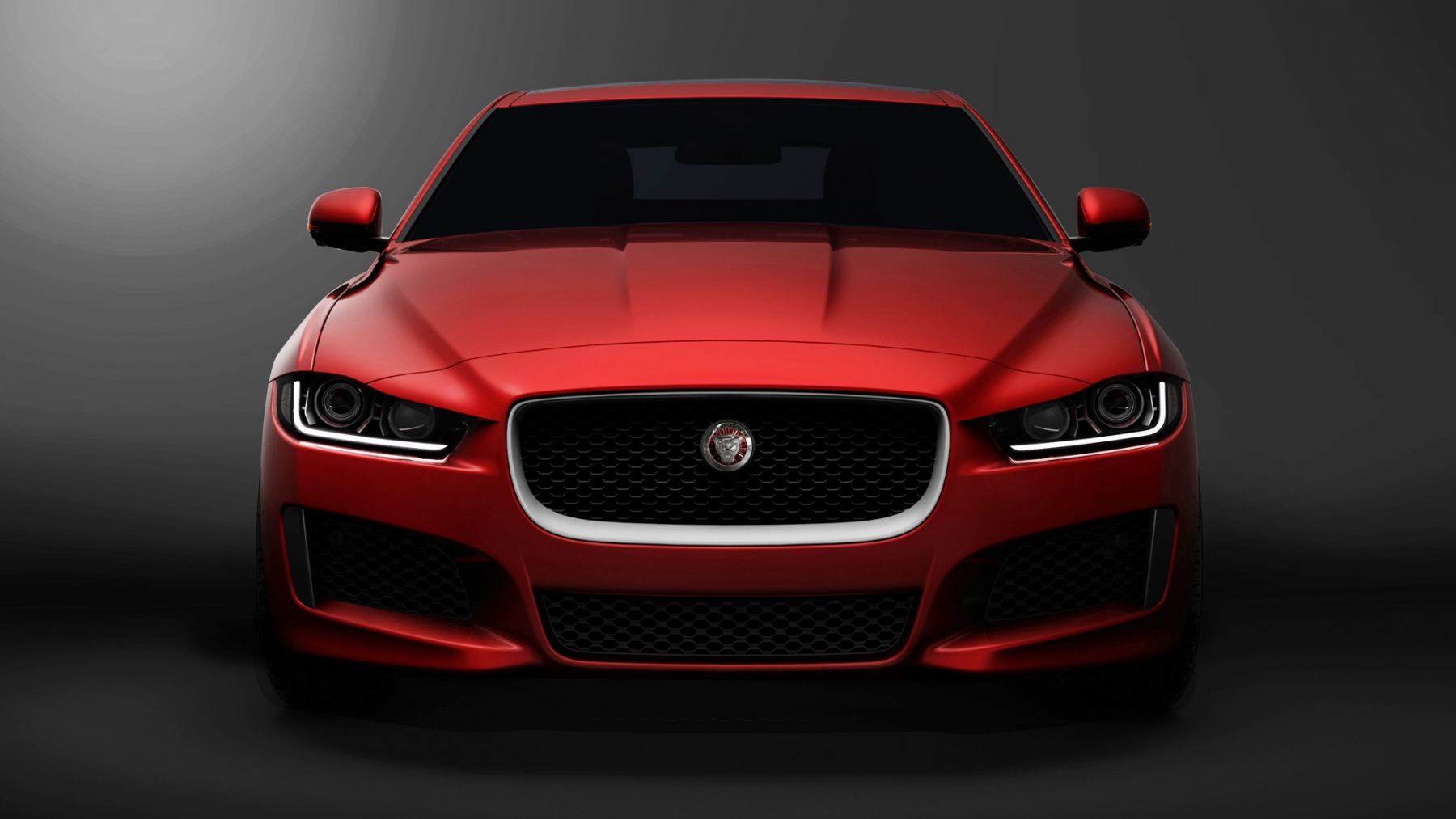 Jaguar Xe 2019 Wallpapers