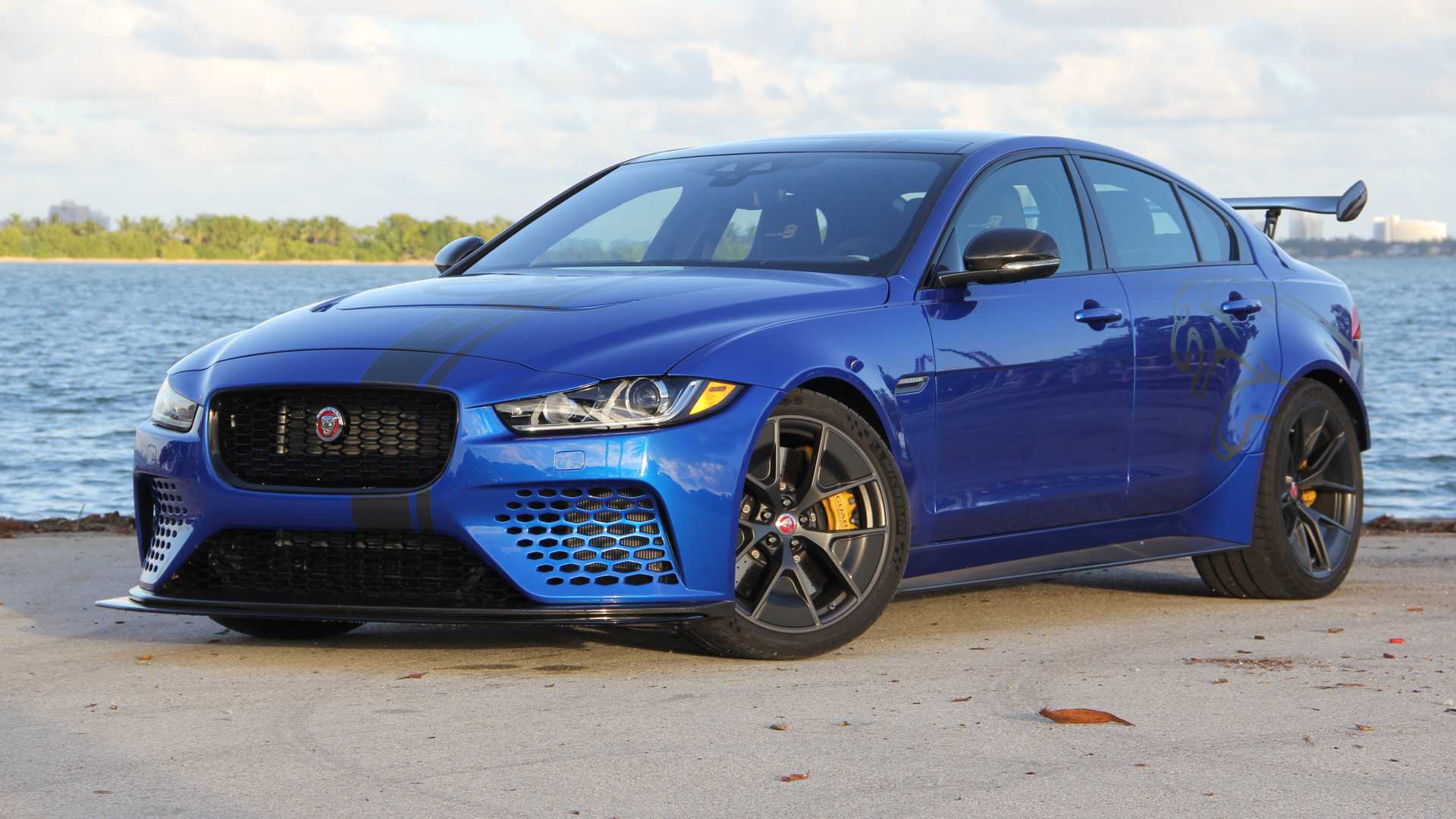 Jaguar Xe Project 8 Wallpapers