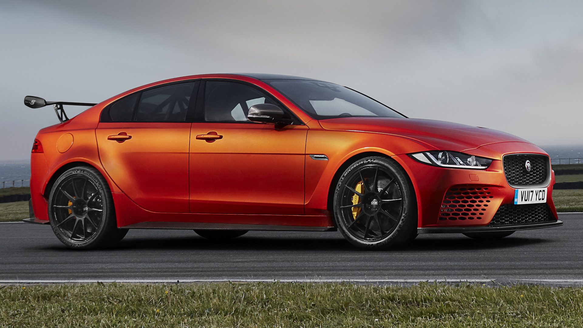 Jaguar Xe Project 8 Wallpapers