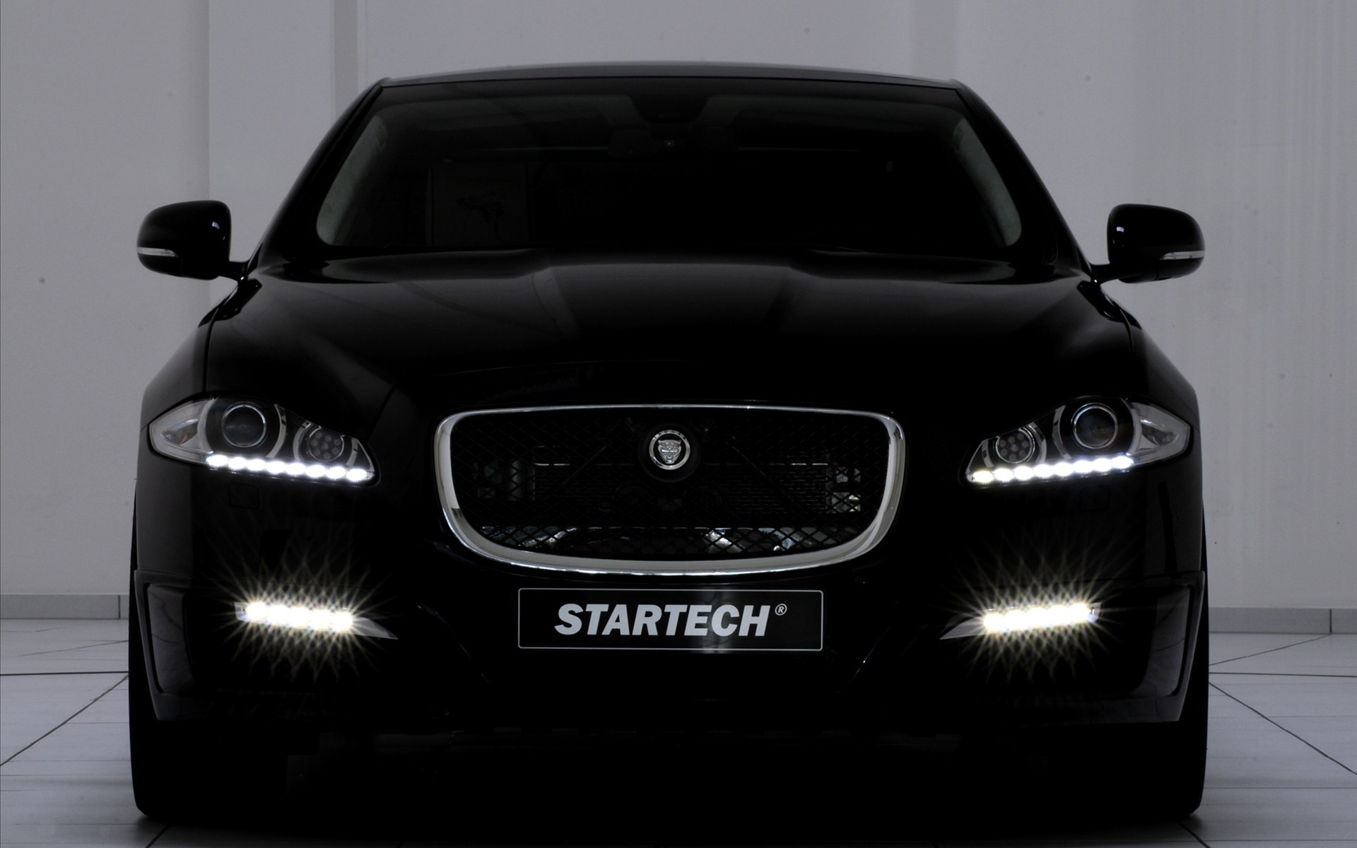 Jaguar Xj Wallpapers