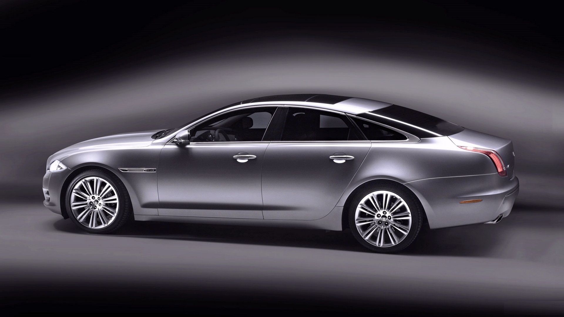 Jaguar Xj Ultimate Wallpapers