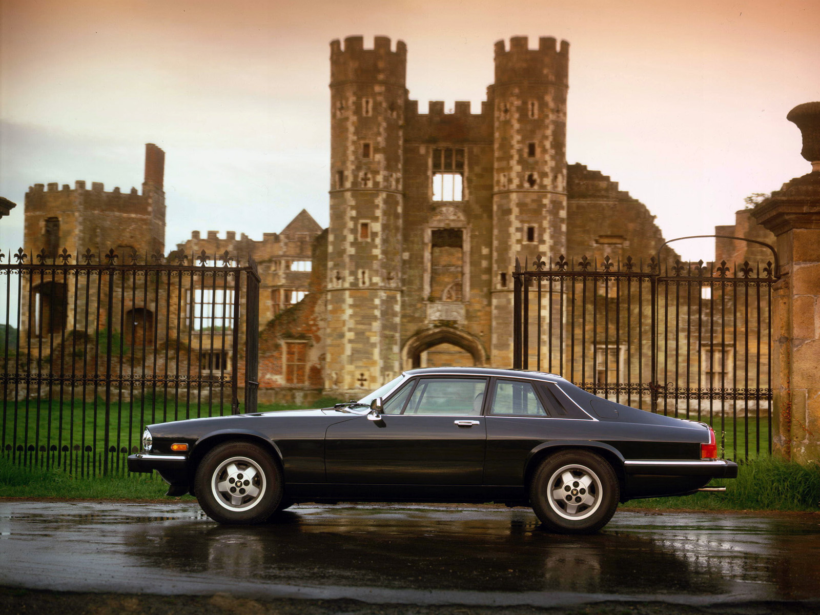 Jaguar Xjs Wallpapers