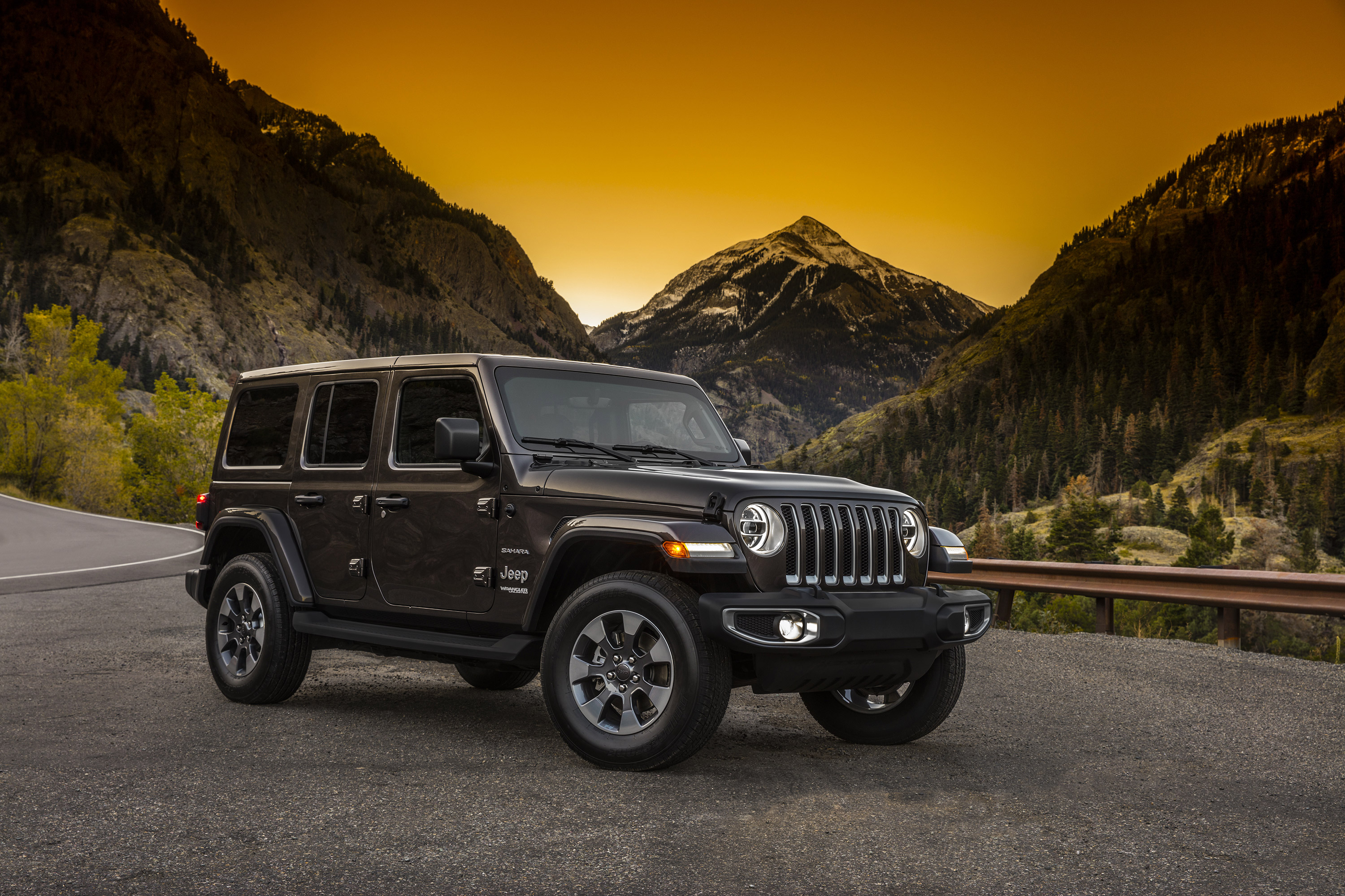 Jeep Wrangler Unlimited Sahara Wallpapers