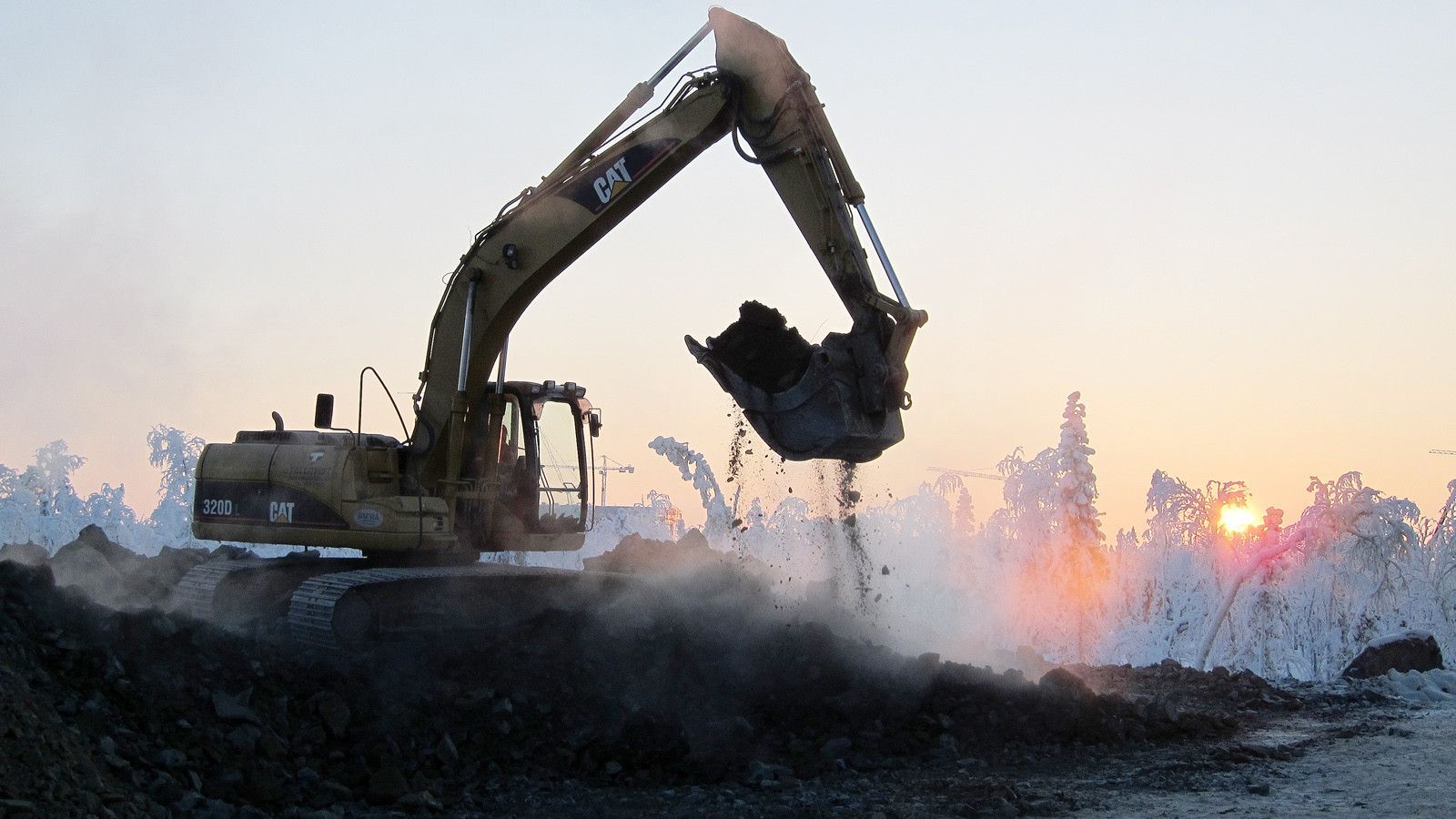 John Deere 350G Excavator Wallpapers