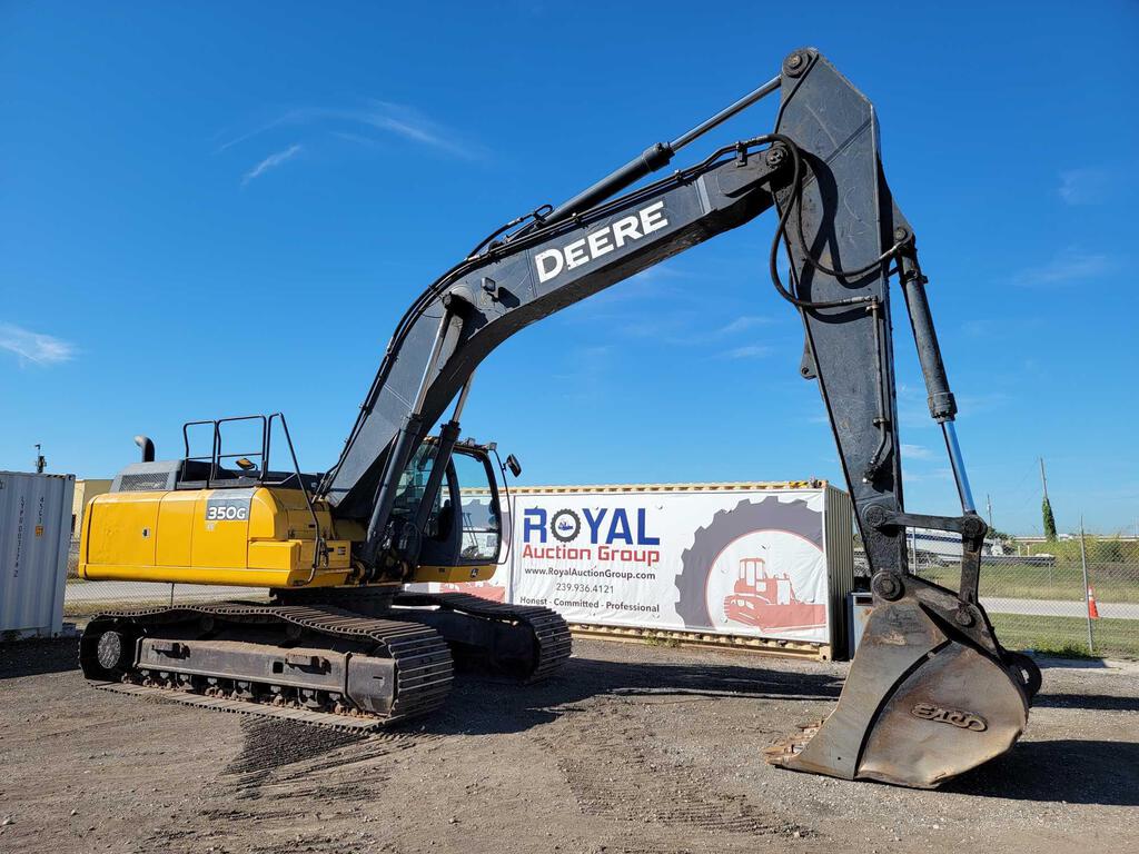 John Deere 350G Excavator Wallpapers